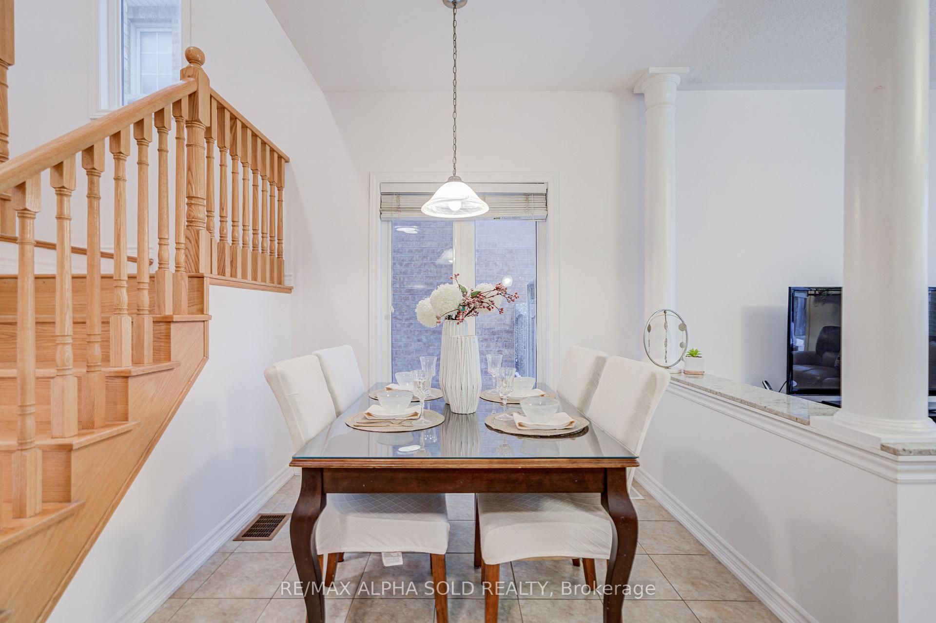 Photo 14 of 74 Evershot Crescent, Markham, Wismer — HOMEH