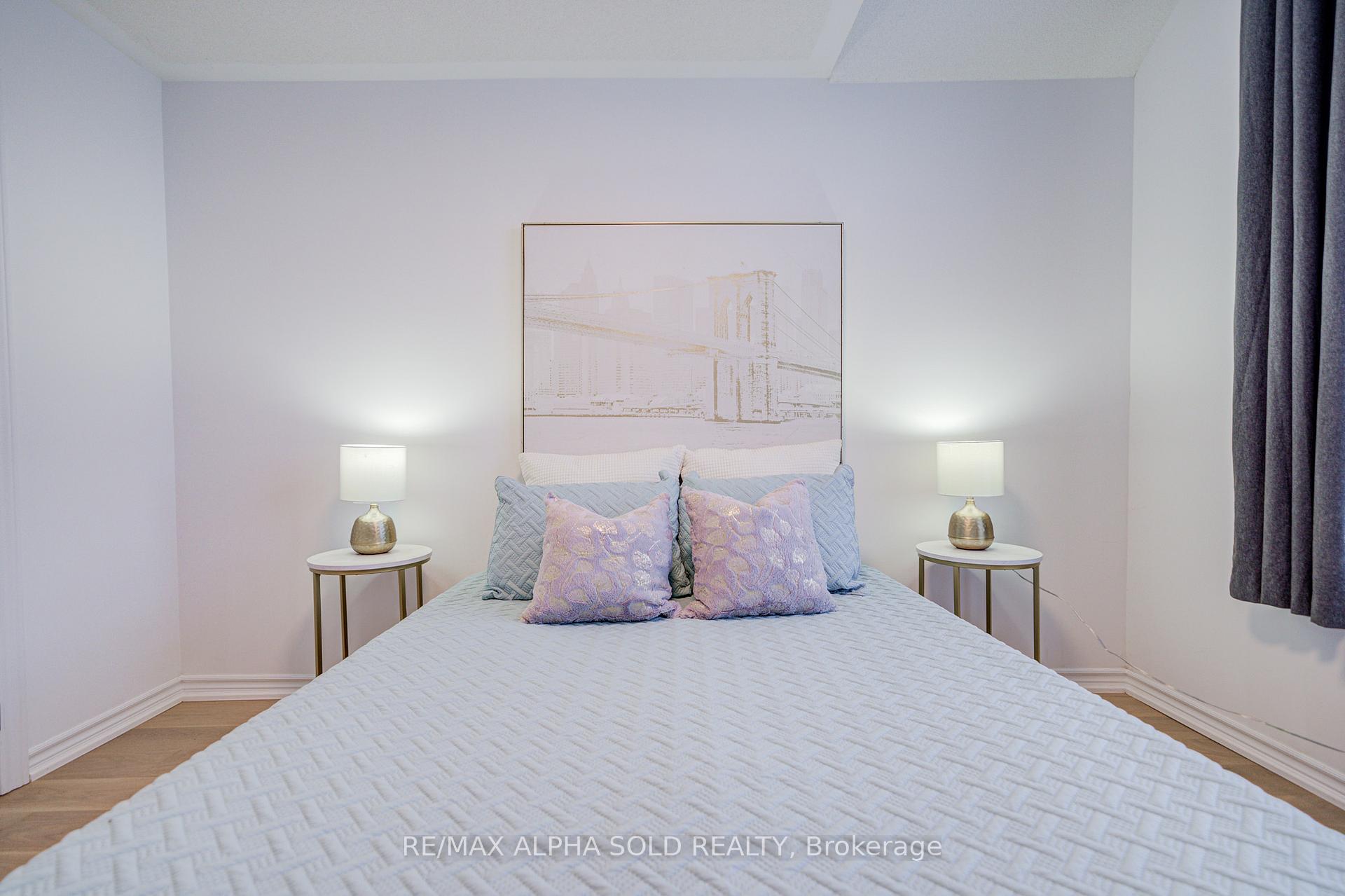 Photo 38 of 74 Evershot Crescent, Markham, Wismer — HOMEH