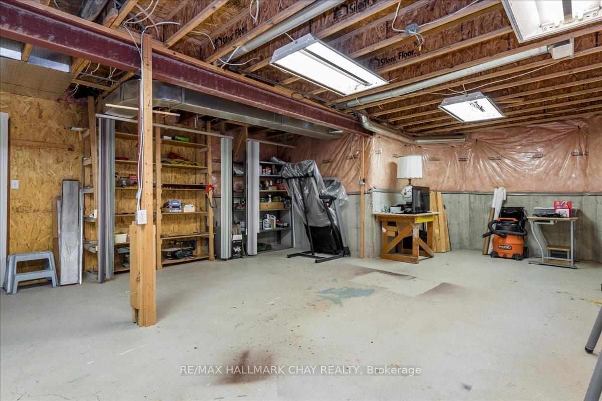 Photo 27 of 190 Pringle Drive, Barrie, Edgehill Drive — HOMEH