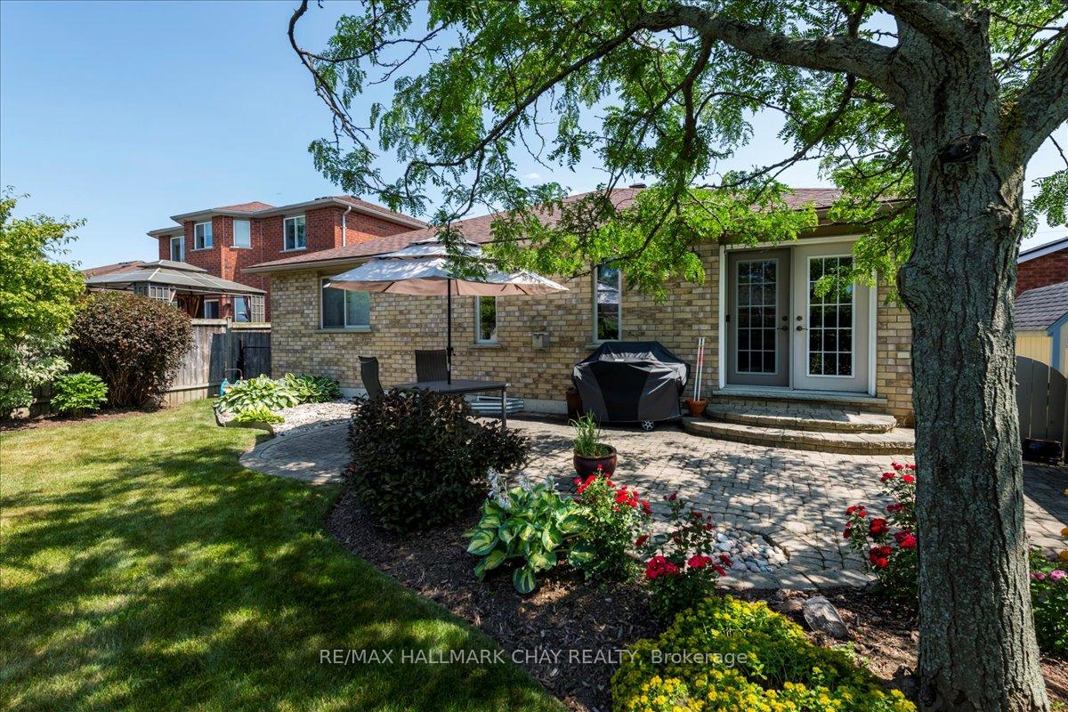 Photo 30 of 190 Pringle Drive, Barrie, Edgehill Drive — HOMEH