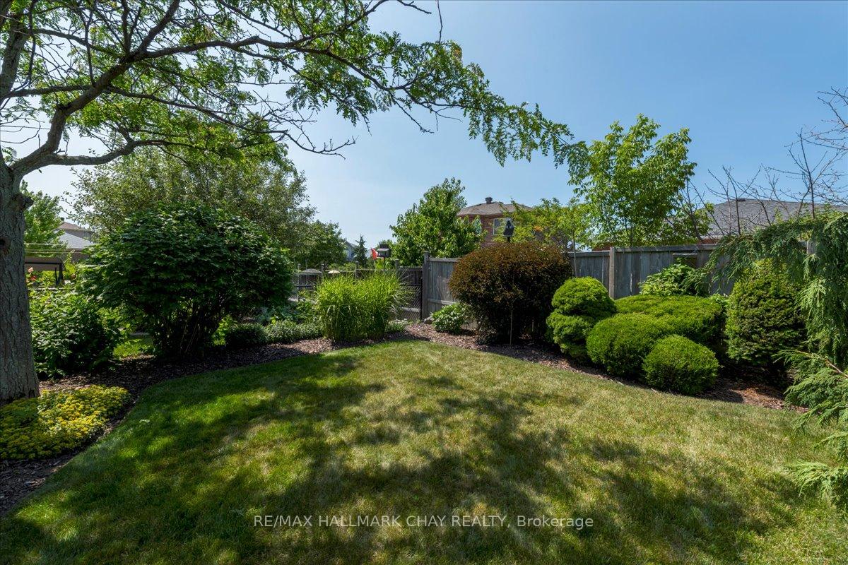 Photo 36 of 190 Pringle Drive, Barrie, Edgehill Drive — HOMEH
