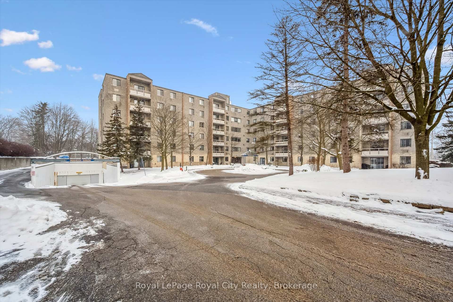 Front of Unit 607, 93 Westwood Road