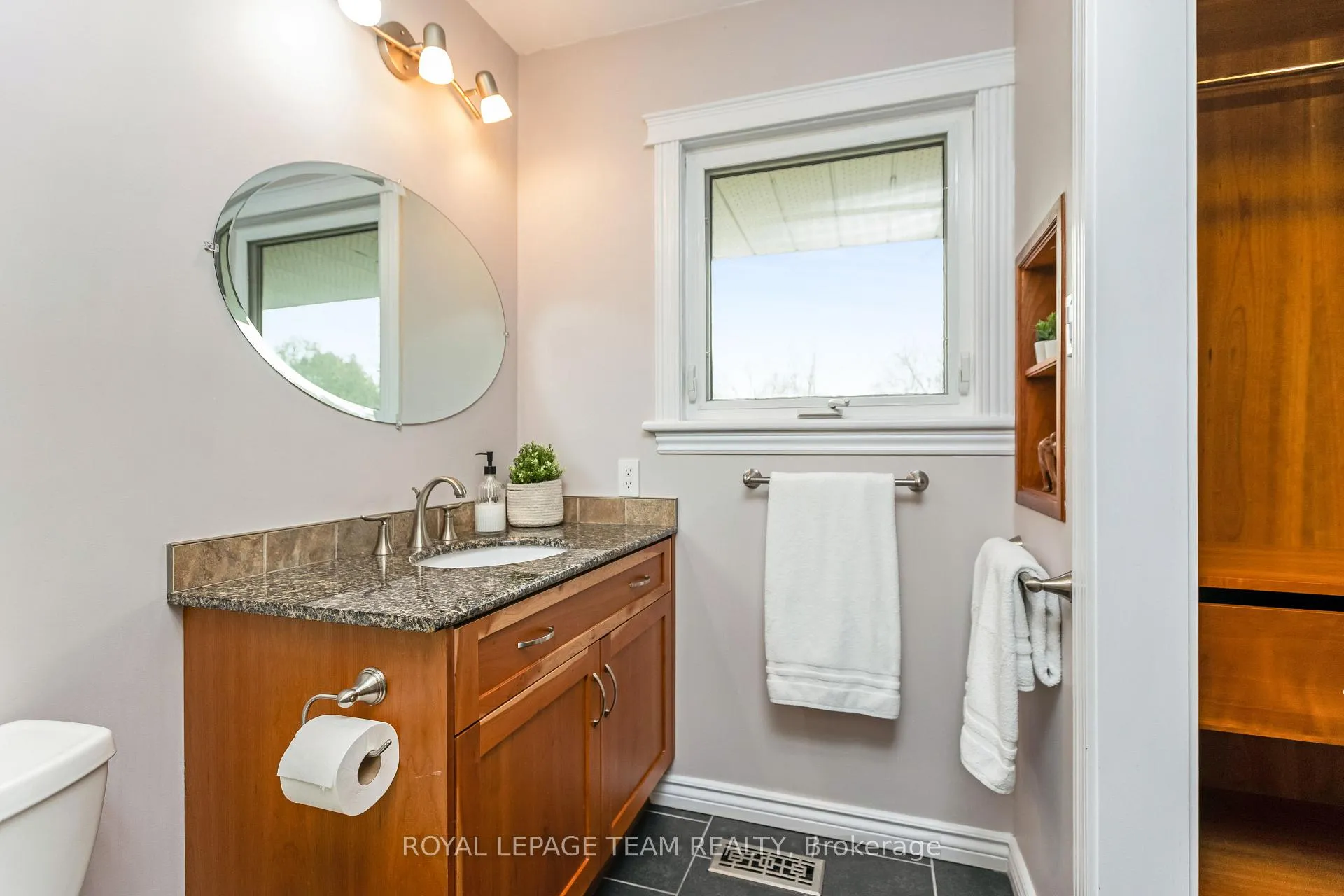 Photo 15 of 12 Pellan Crescent, Ottawa, Kanata - Beaverbrook — HOMEH