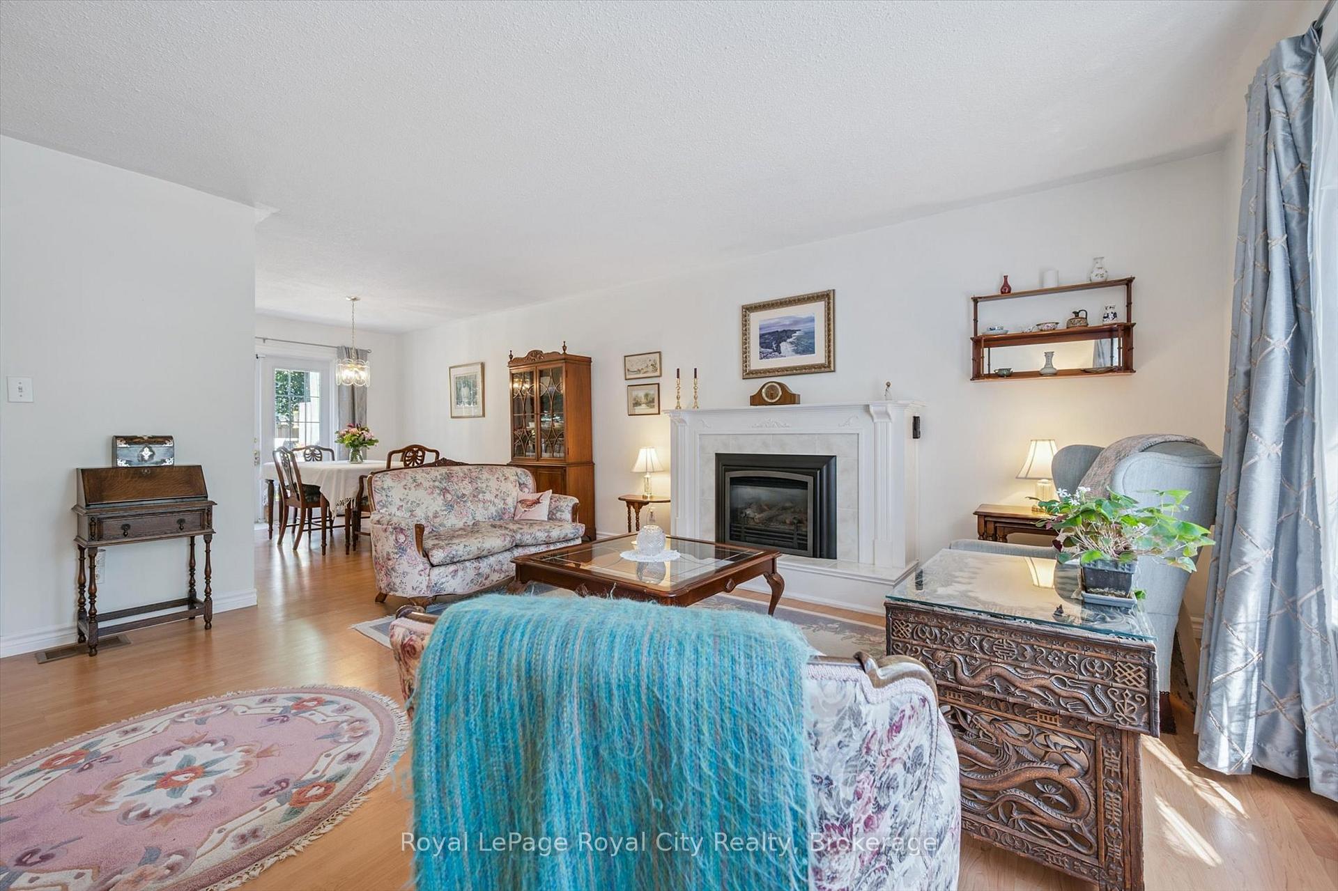 Photo 11 of 6 Fairmeadow Drive, Guelph, Willow West/Sugarbush/West Acres — HOMEH