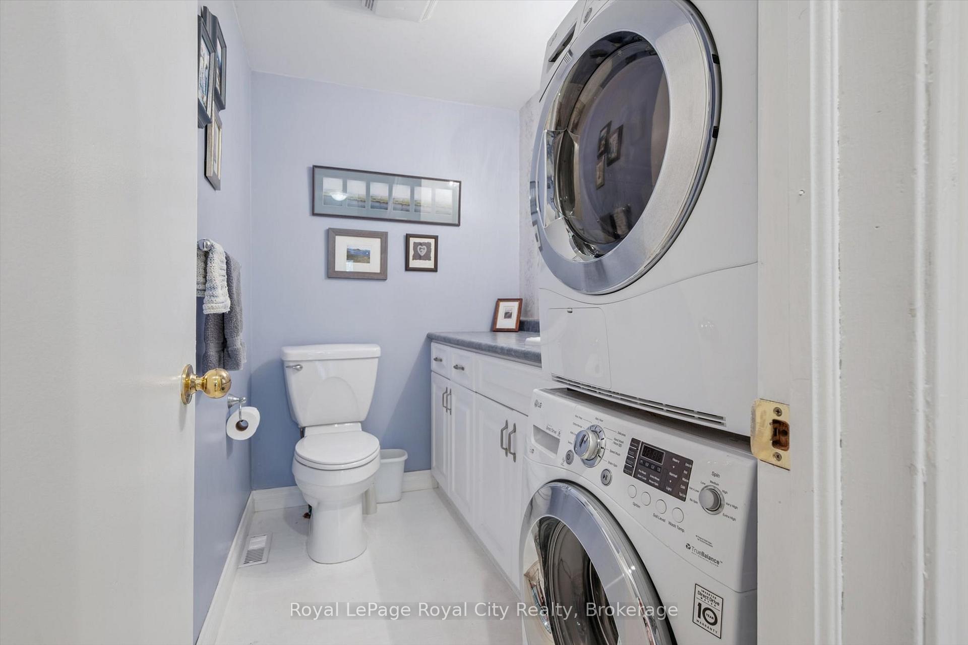 Photo 23 of 6 Fairmeadow Drive, Guelph, Willow West/Sugarbush/West Acres — HOMEH