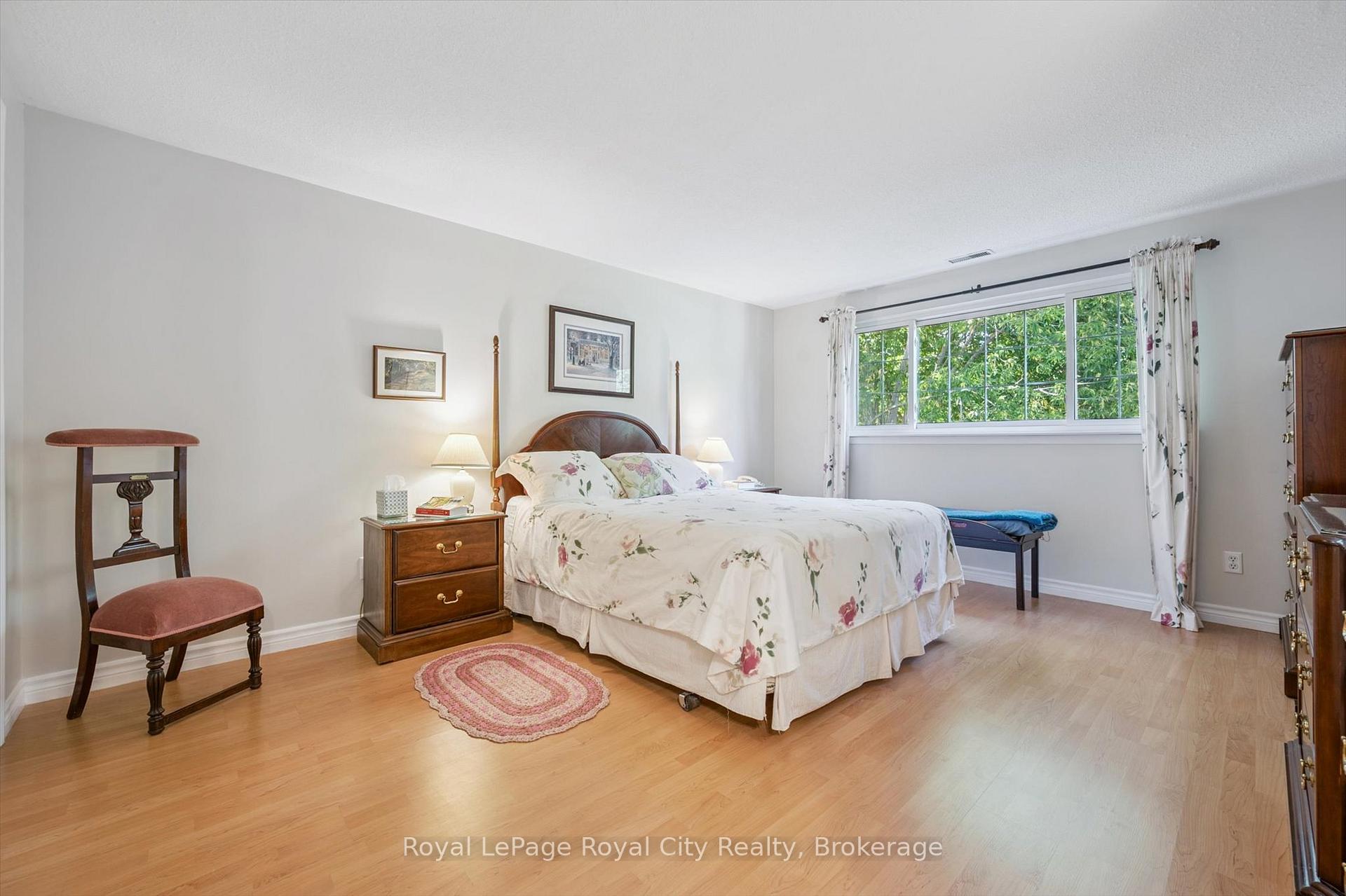 Photo 24 of 6 Fairmeadow Drive, Guelph, Willow West/Sugarbush/West Acres — HOMEH
