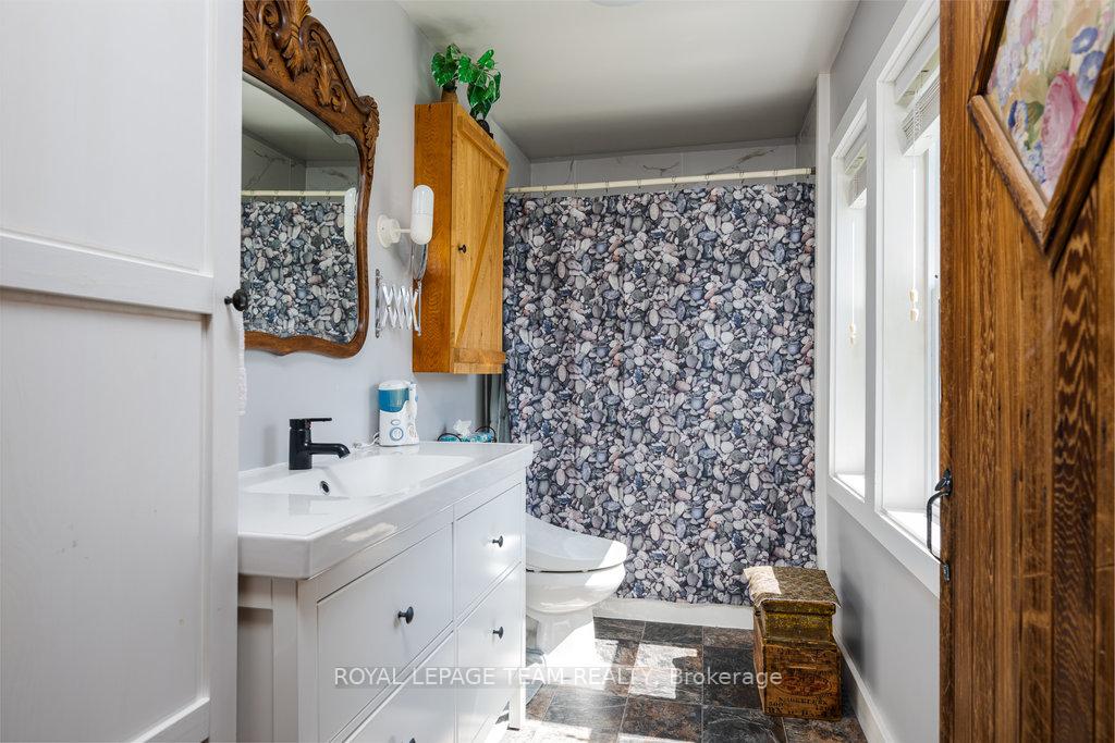 Photo 15 of 9754 511 Highway N, Lanark Highlands, Lanark Highlands (Darling) Twp — HOMEH