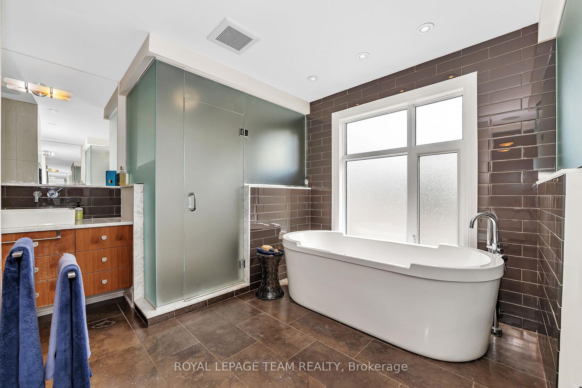 Photo 16 of 6290 Emerald Links Drive, Ottawa, Greely — HOMEH