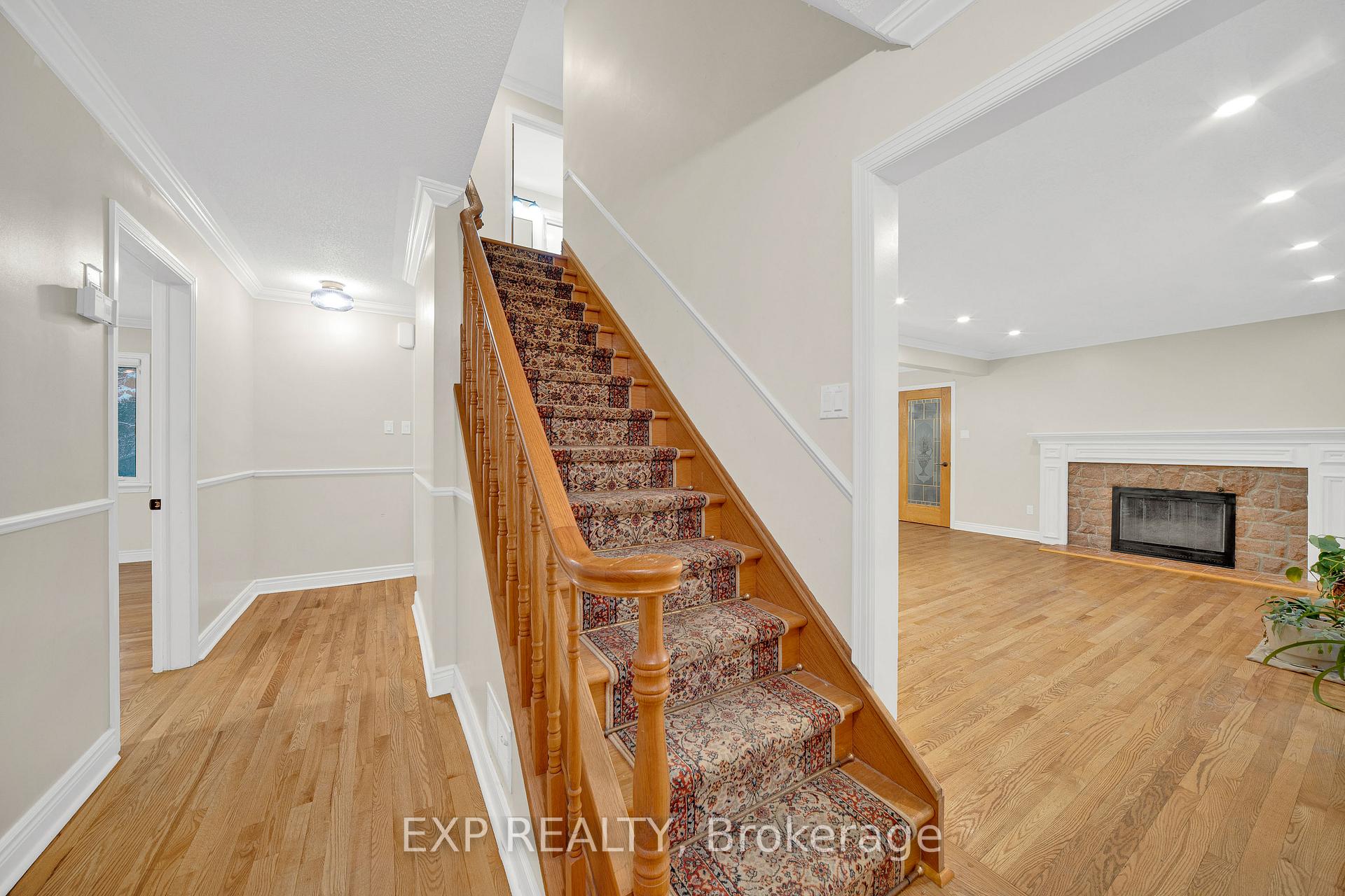 Photo 9 of 661 Blair Road, Ottawa, Rothwell Heights — HOMEH