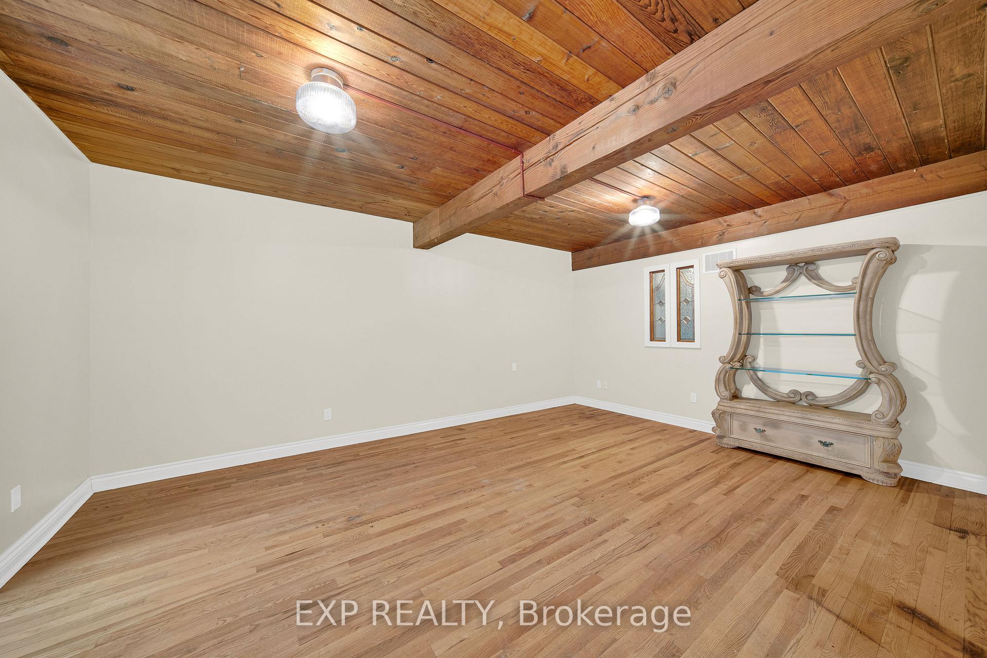 Photo 24 of 661 Blair Road, Ottawa, Rothwell Heights — HOMEH