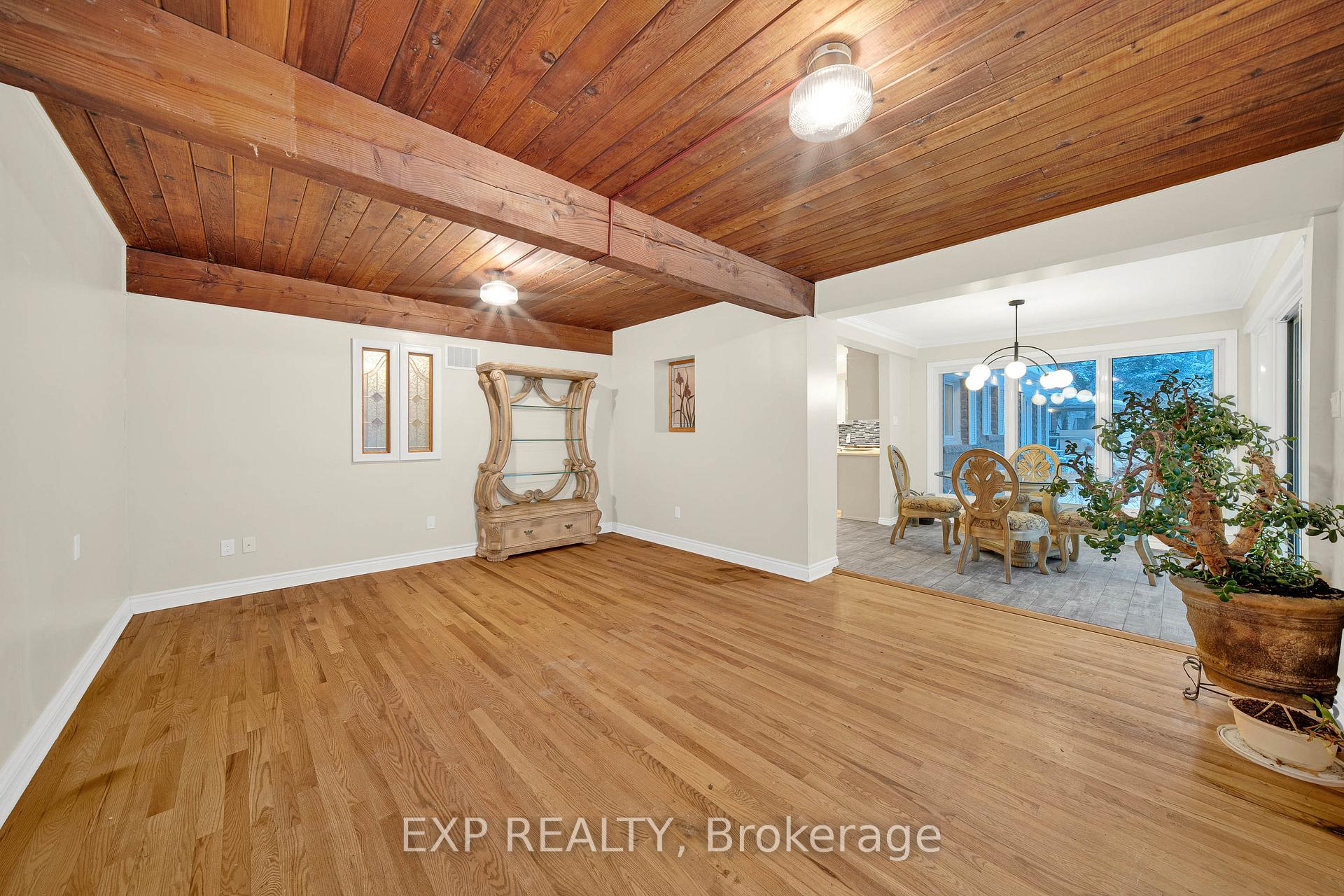 Photo 26 of 661 Blair Road, Ottawa, Rothwell Heights — HOMEH