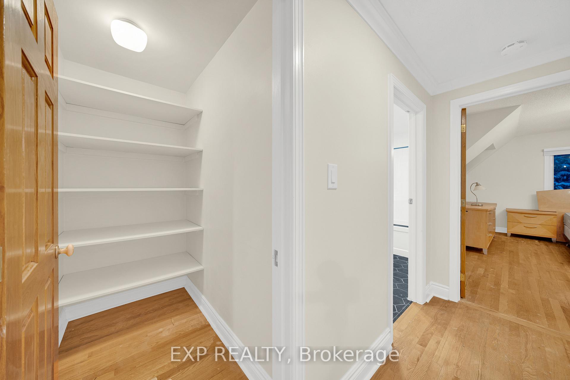 Photo 34 of 661 Blair Road, Ottawa, Rothwell Heights — HOMEH