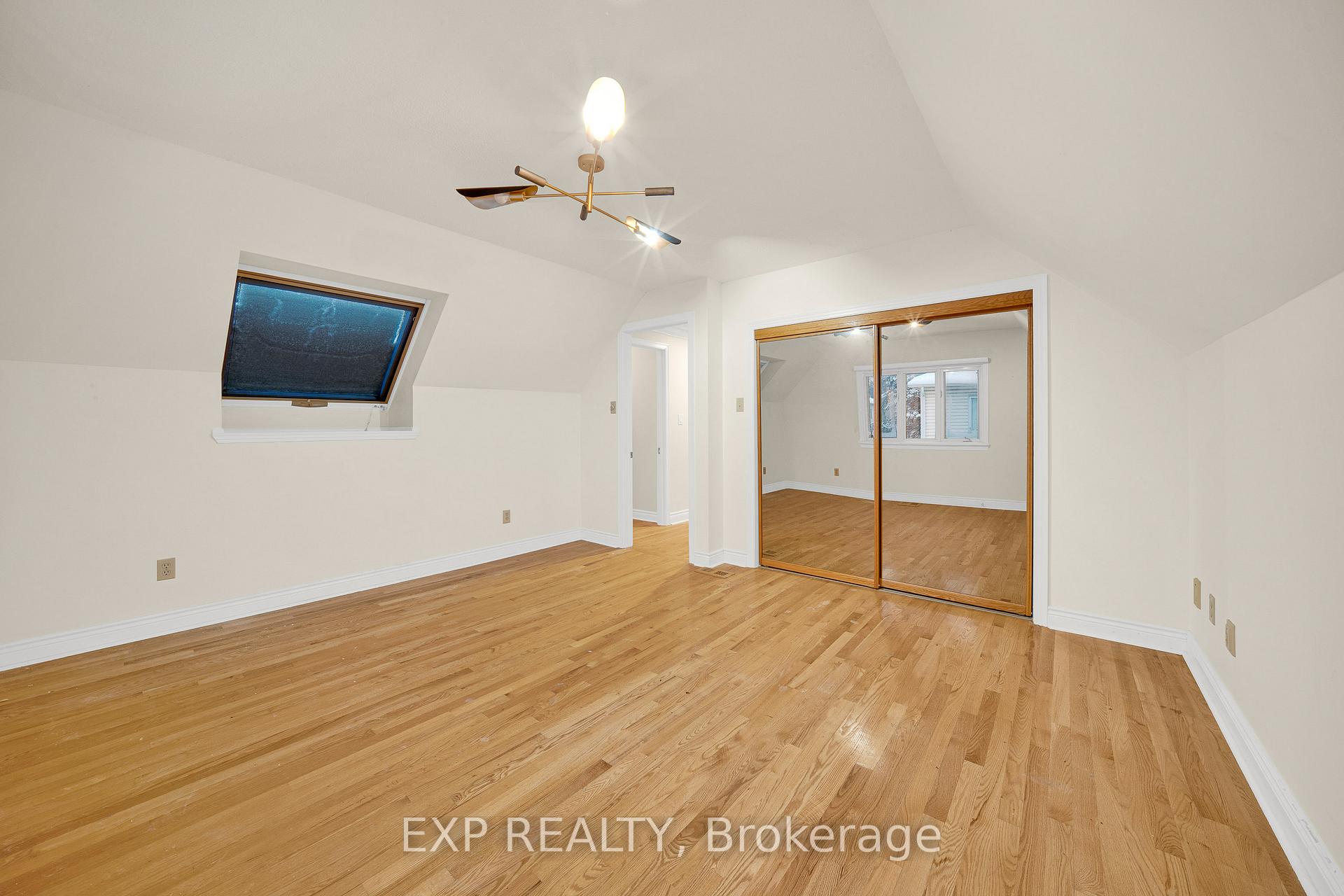 Photo 35 of 661 Blair Road, Ottawa, Rothwell Heights — HOMEH