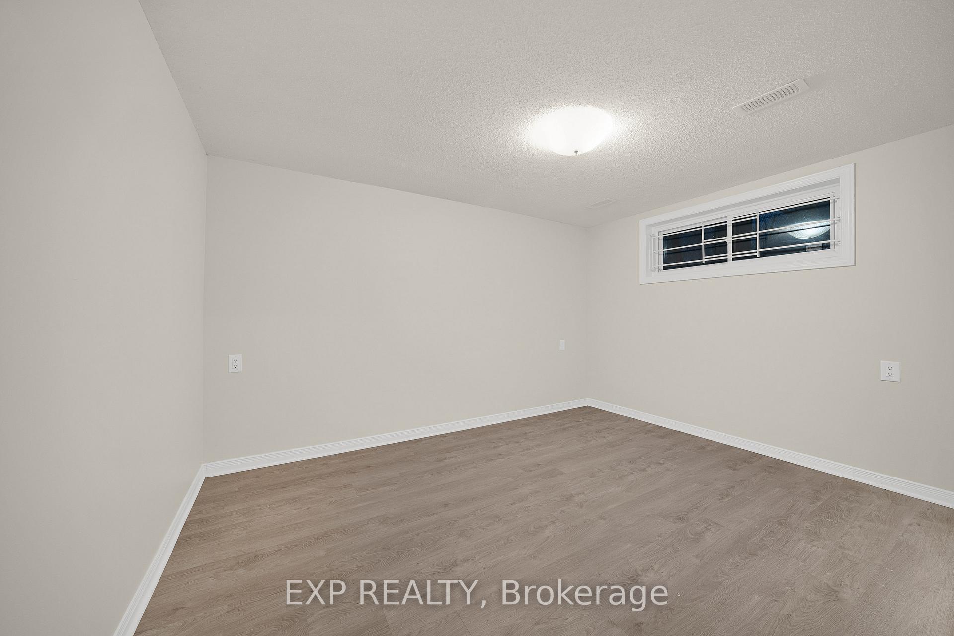 Photo 41 of 661 Blair Road, Ottawa, Rothwell Heights — HOMEH