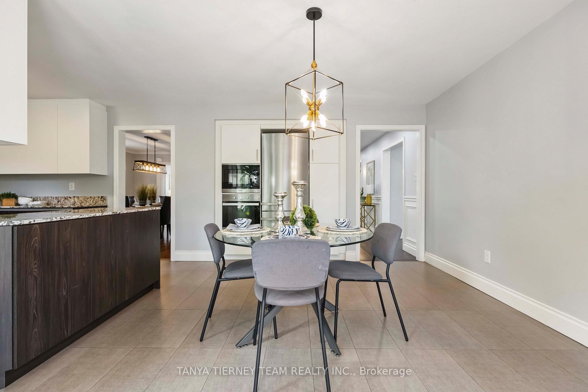 Photo 11 of 46 Foster Crescent, Whitby, Rolling Acres — HOMEH