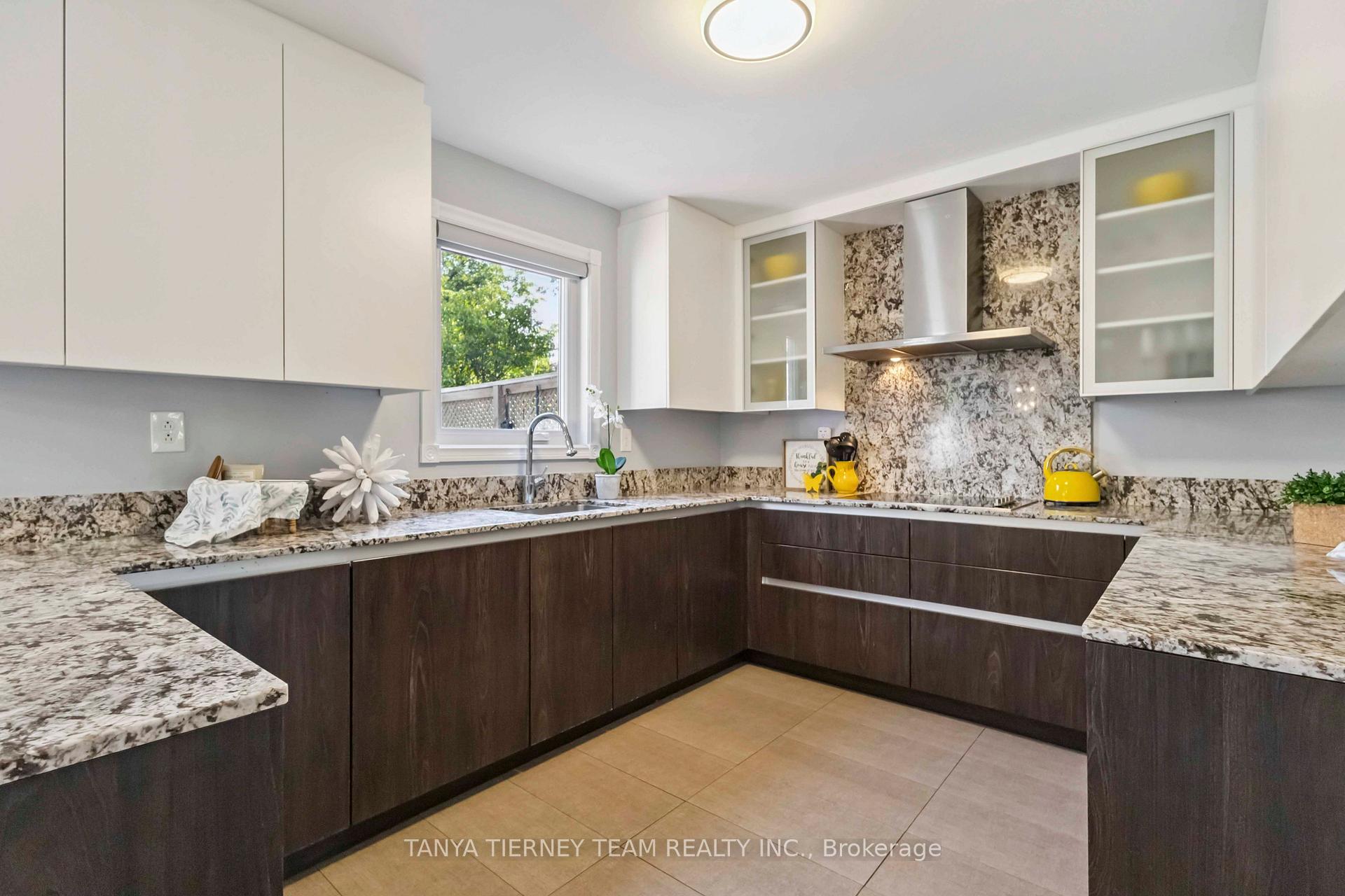 Photo 13 of 46 Foster Crescent, Whitby, Rolling Acres — HOMEH