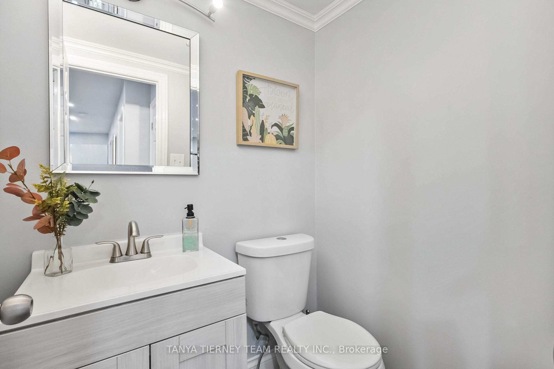 Photo 17 of 46 Foster Crescent, Whitby, Rolling Acres — HOMEH