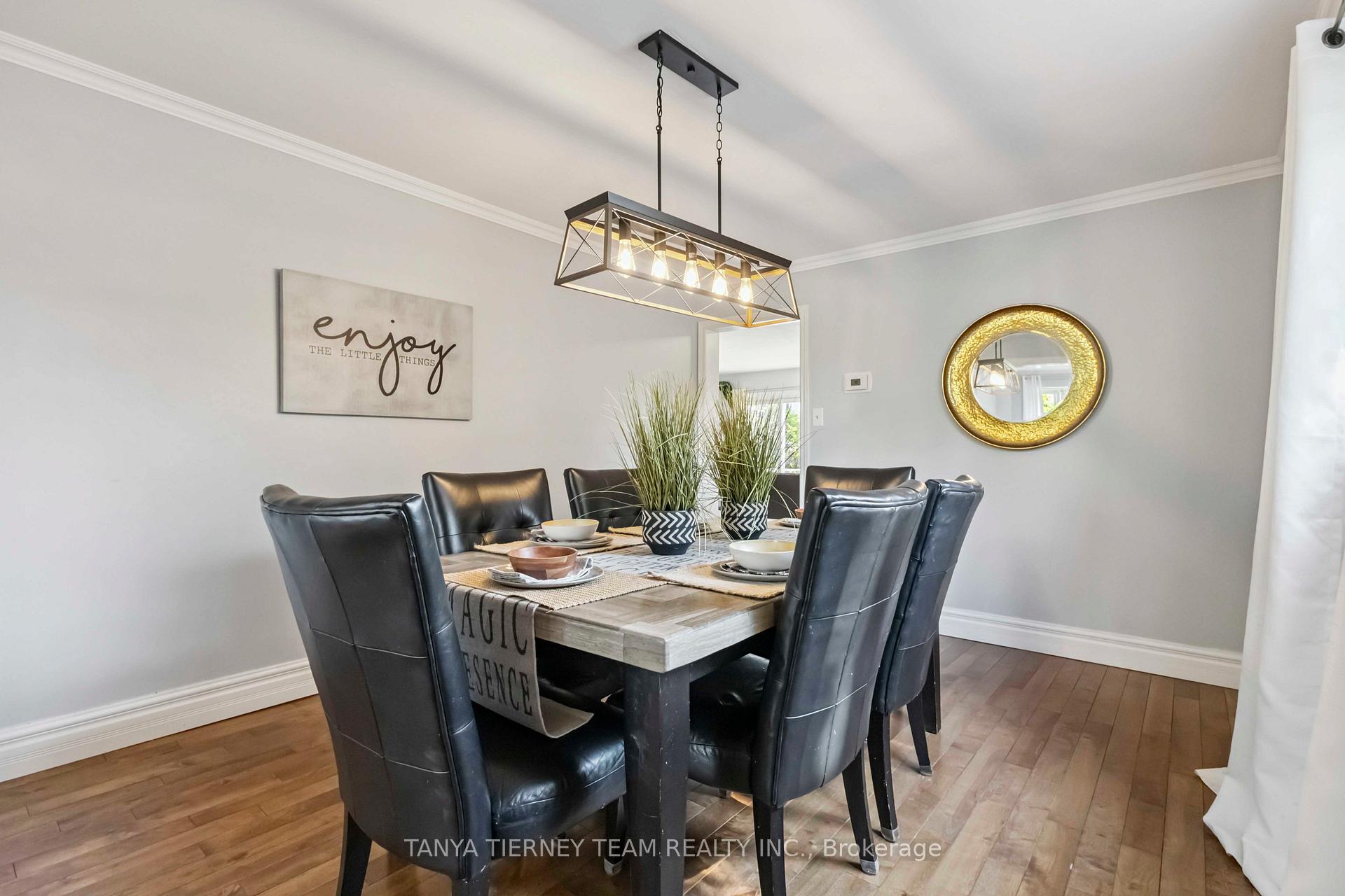 Photo 23 of 46 Foster Crescent, Whitby, Rolling Acres — HOMEH