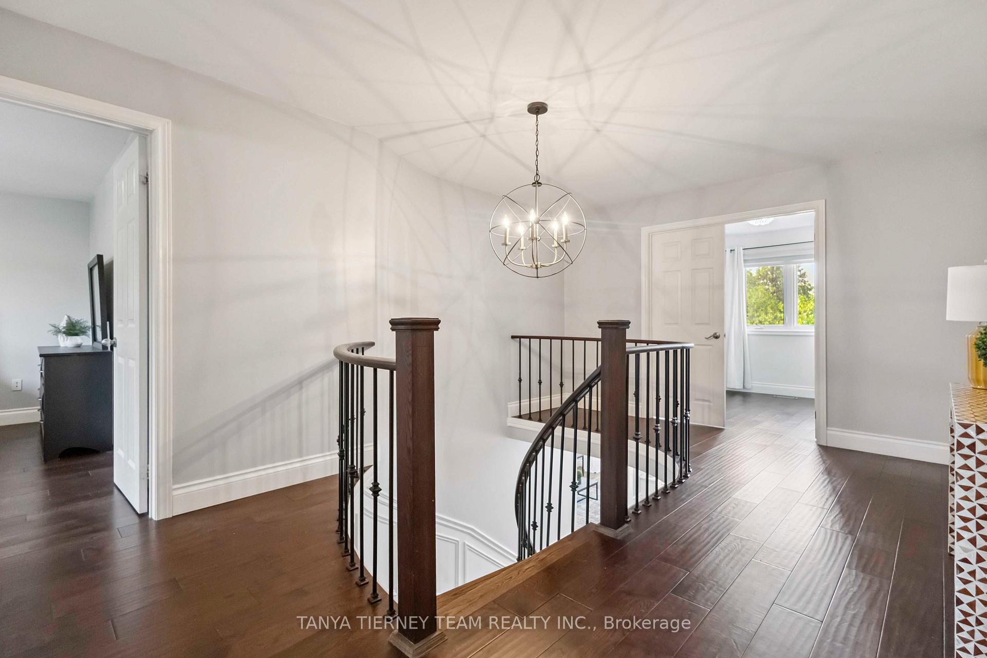 Photo 25 of 46 Foster Crescent, Whitby, Rolling Acres — HOMEH