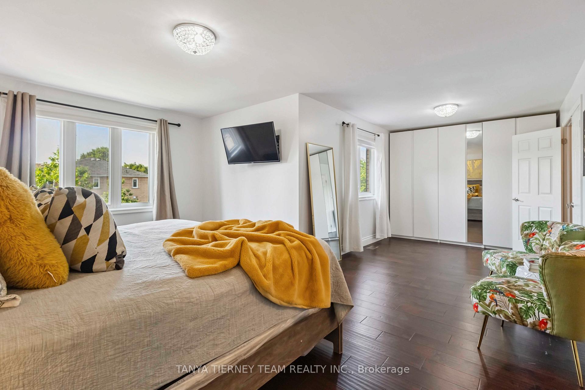 Photo 29 of 46 Foster Crescent, Whitby, Rolling Acres — HOMEH