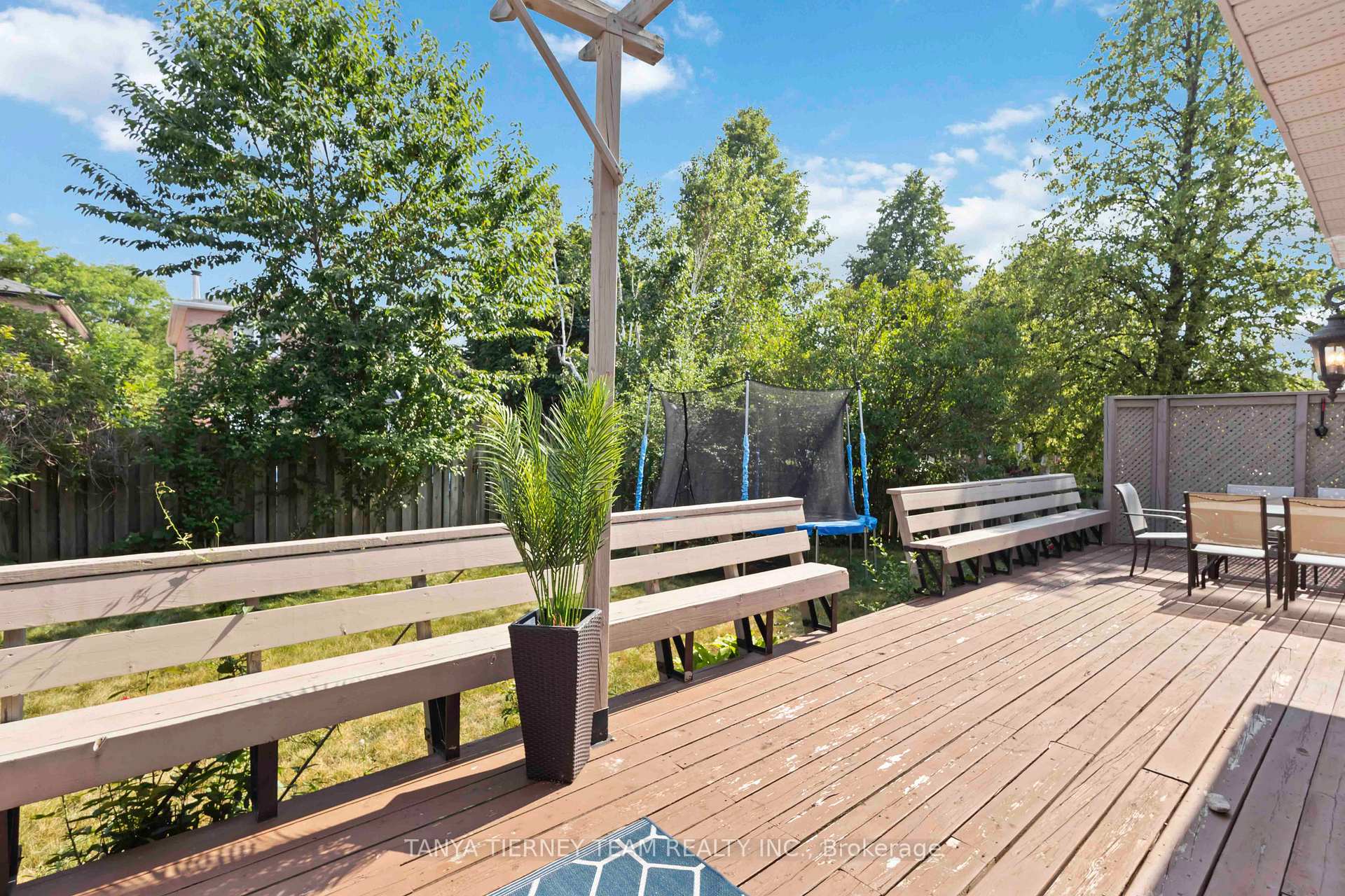 Photo 48 of 46 Foster Crescent, Whitby, Rolling Acres — HOMEH