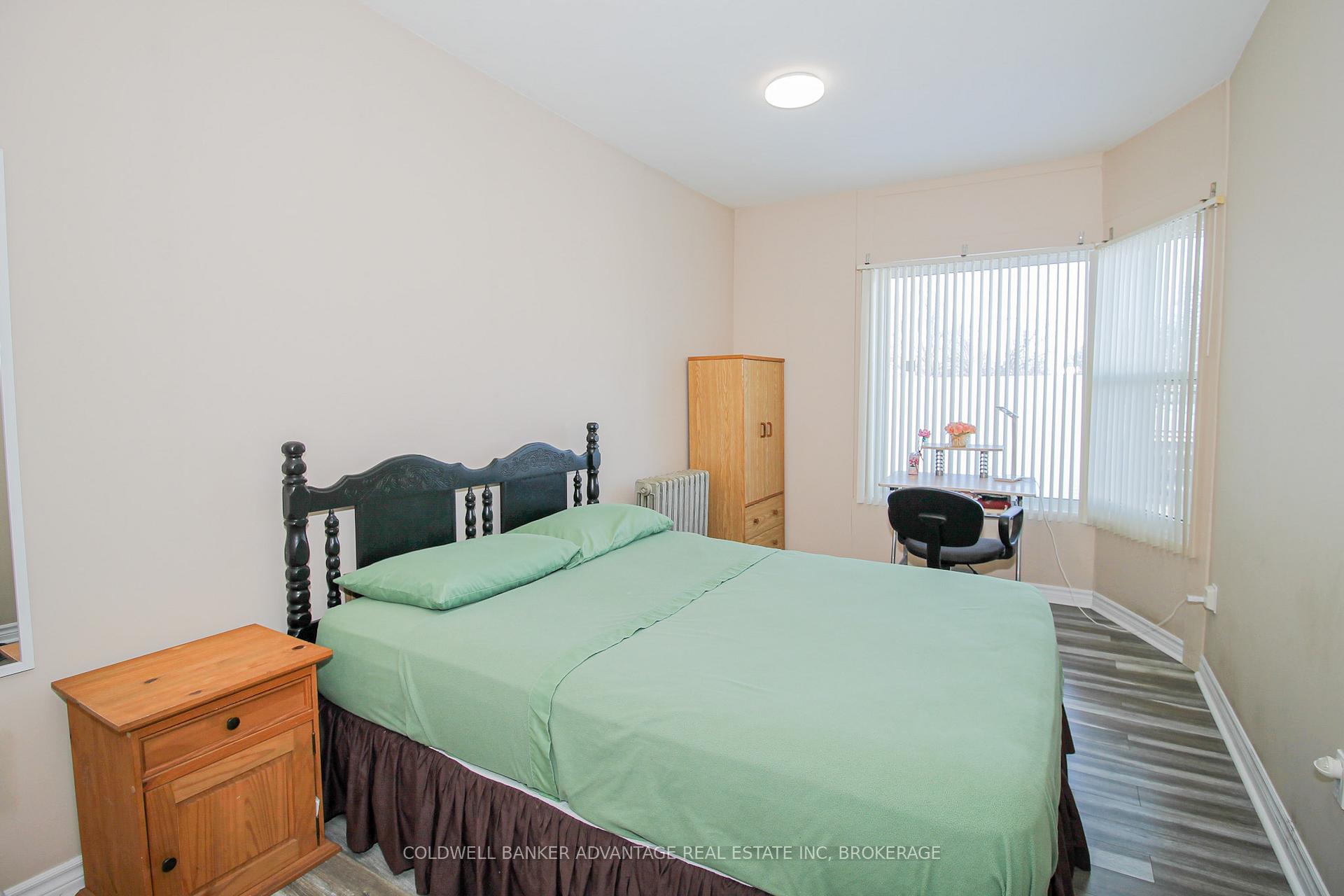 Photo 13 of 534 Lincoln Street, Welland, Lincoln/Crowland — HOMEH