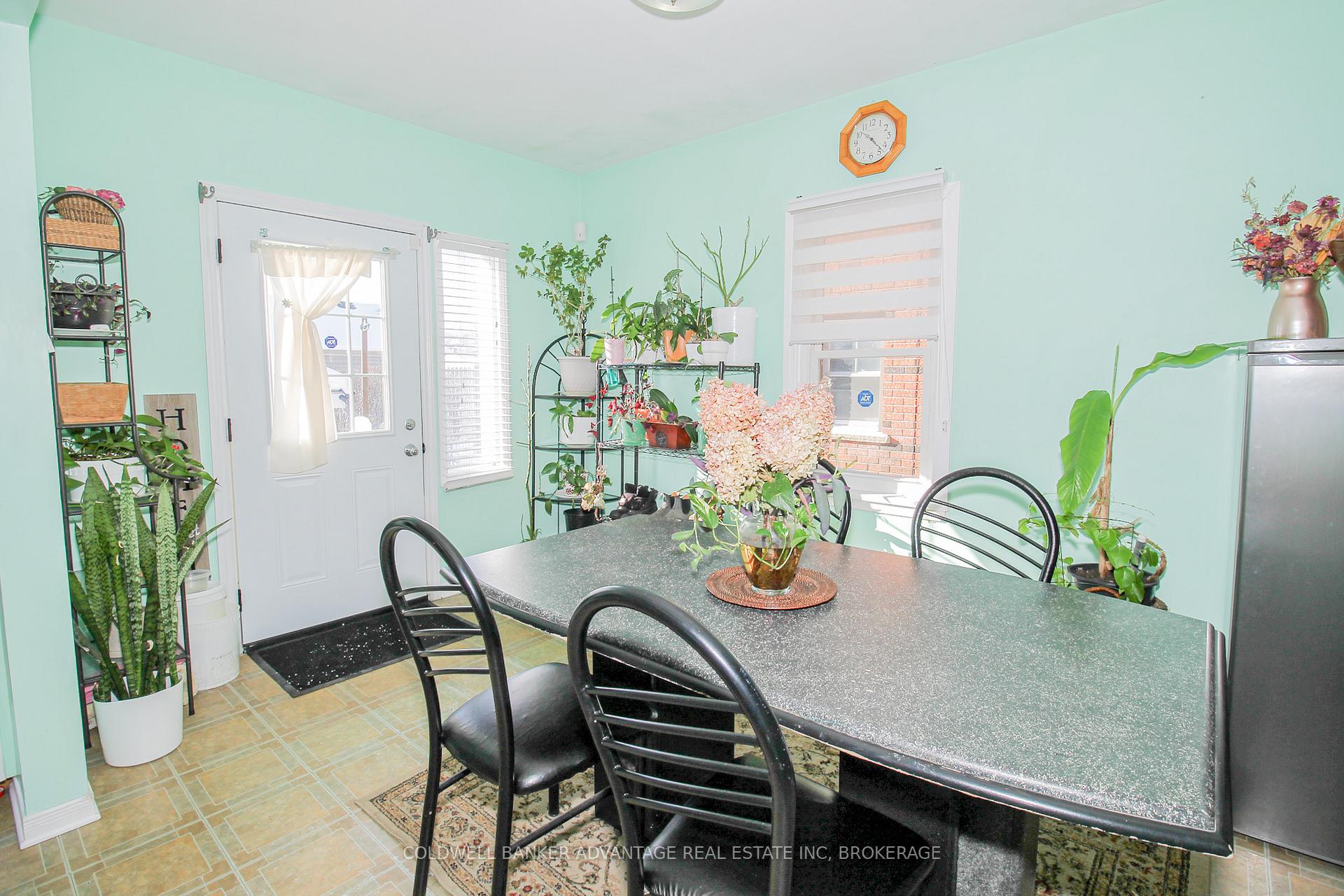 Photo 24 of 534 Lincoln Street, Welland, Lincoln/Crowland — HOMEH