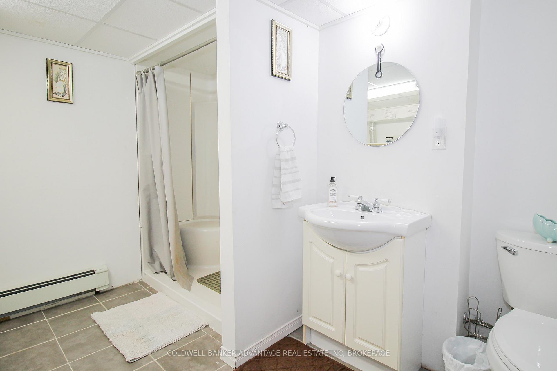 Photo 40 of 534 Lincoln Street, Welland, Lincoln/Crowland — HOMEH