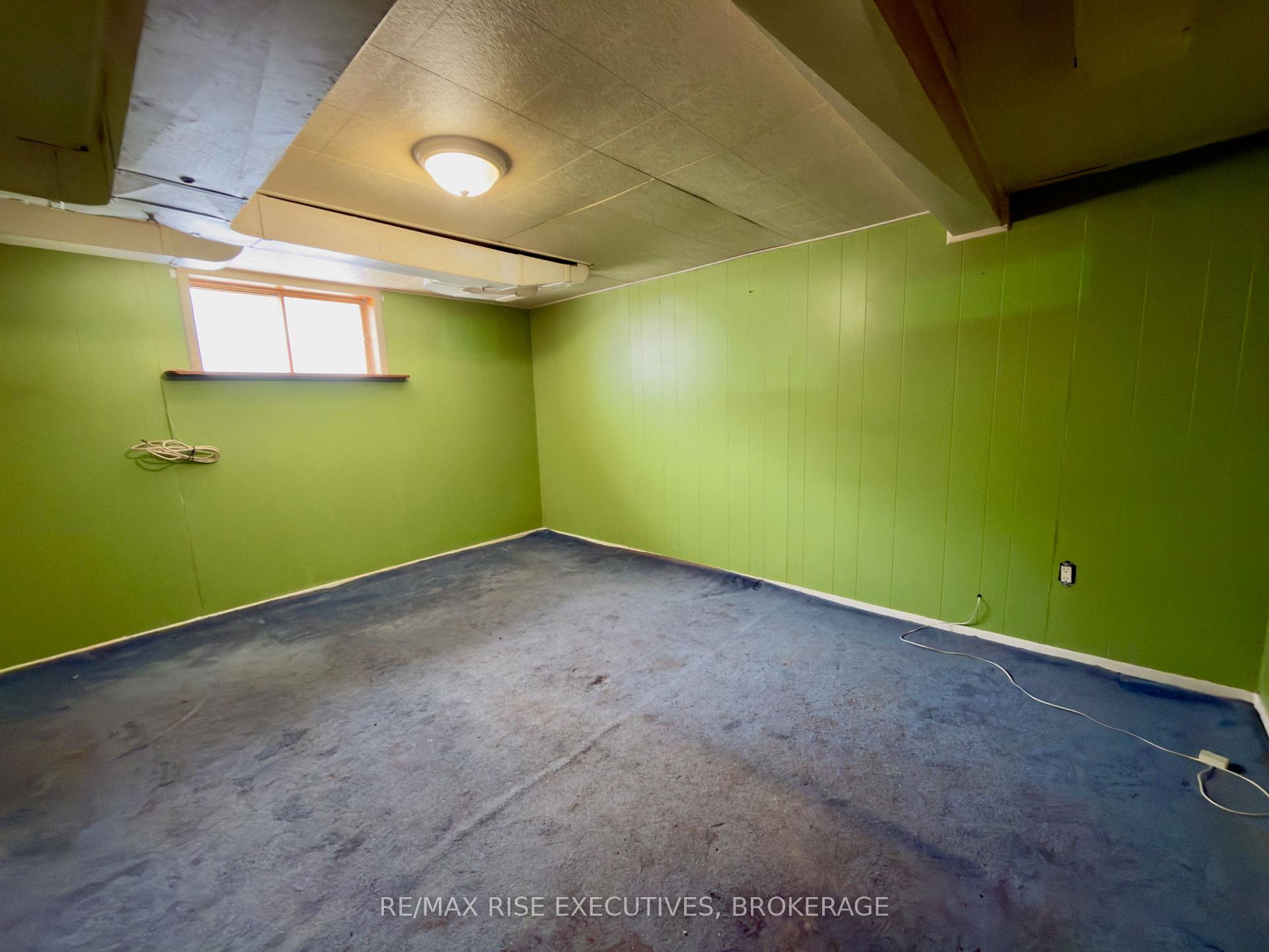 Photo 14 of 2073 Bath Road, Kingston, City Southwest — HOMEH