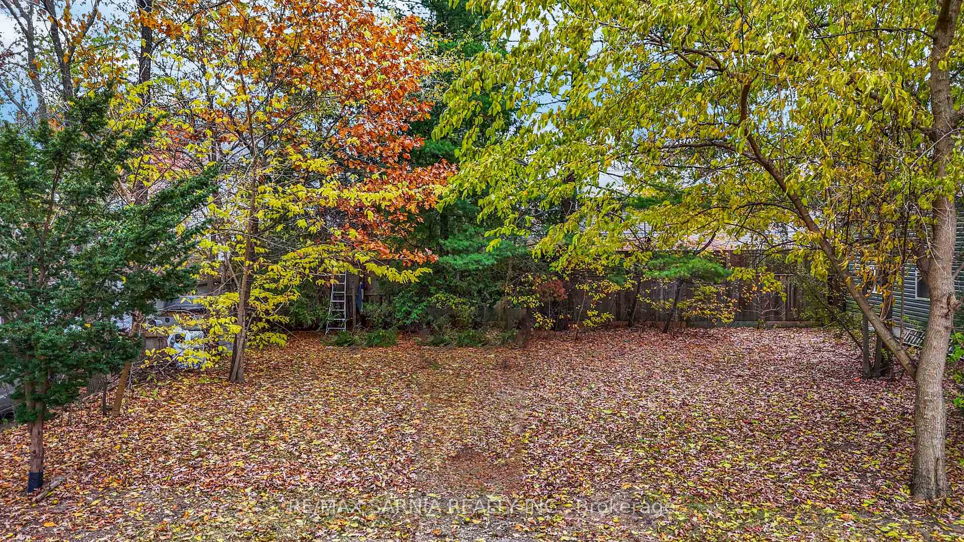 Photo 1 of 1556 Marjories Way, Sarnia — HOMEH