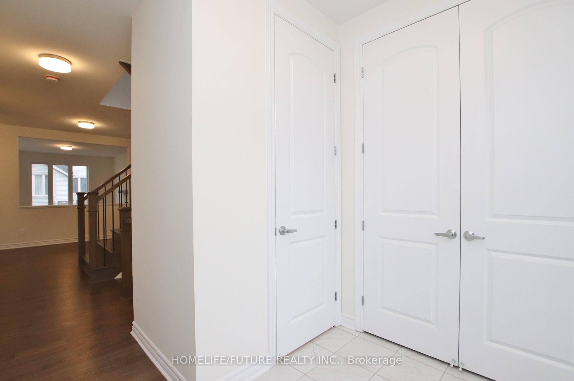 Photo 3 of 317 Finial Way, Ottawa, Barrhaven - Half Moon Bay — HOMEH