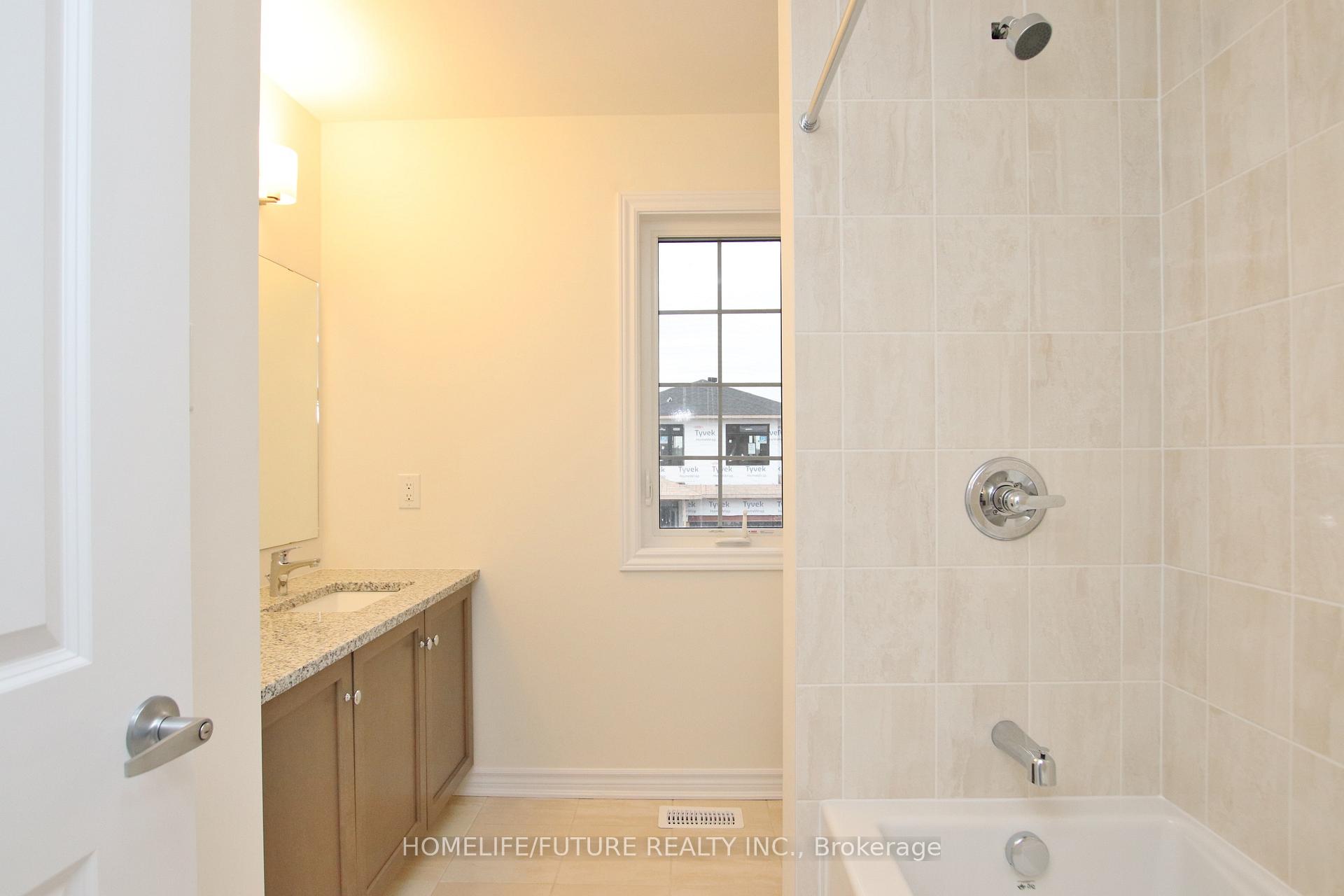 Photo 17 of 317 Finial Way, Ottawa, Barrhaven - Half Moon Bay — HOMEH