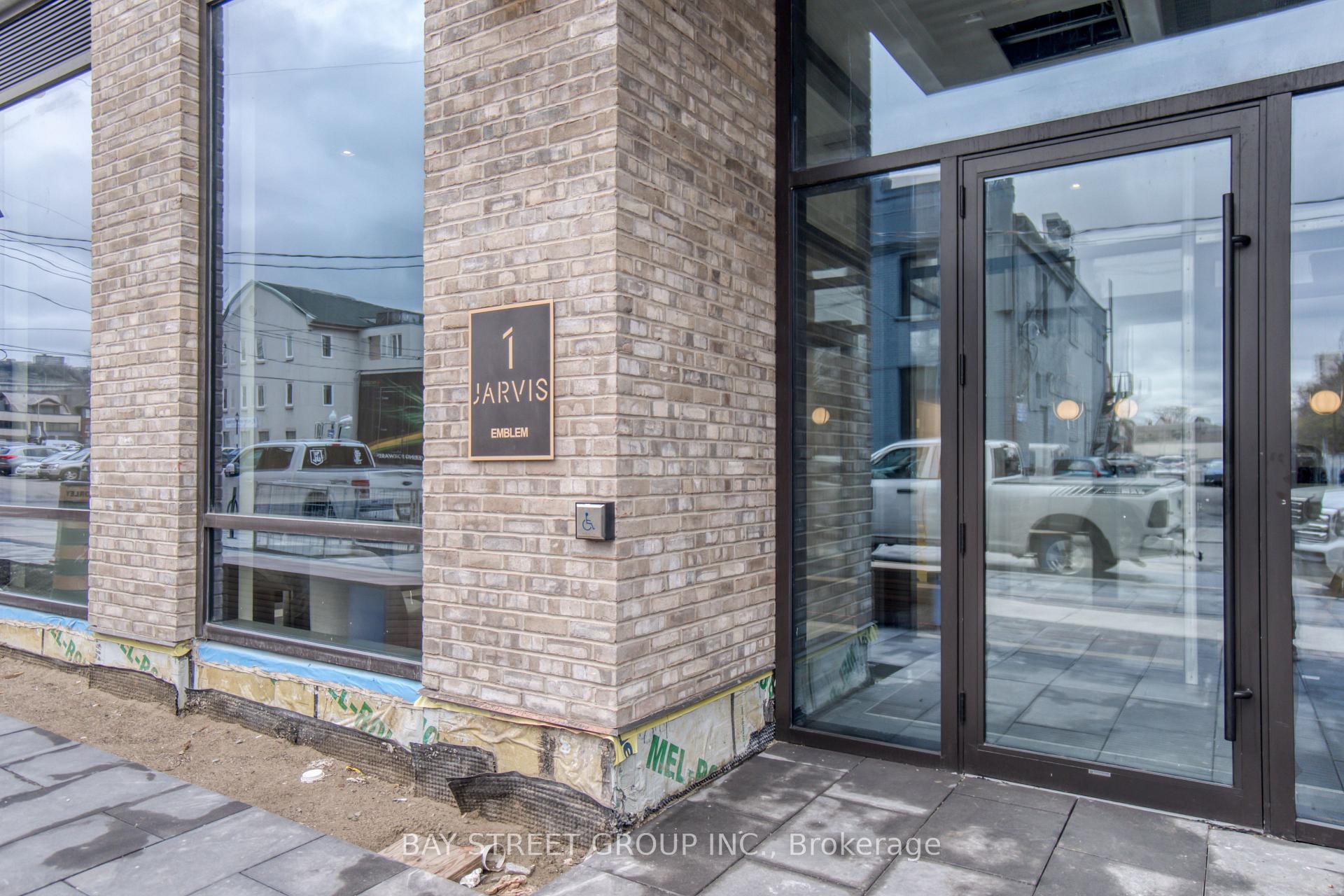 Photo 3 of Unit 826, 1 Jarvis Street E, Hamilton, Beasley — HOMEH