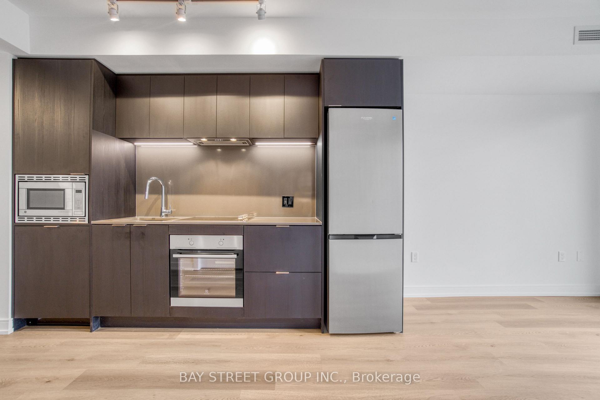 Photo 10 of Unit 826, 1 Jarvis Street E, Hamilton, Beasley — HOMEH