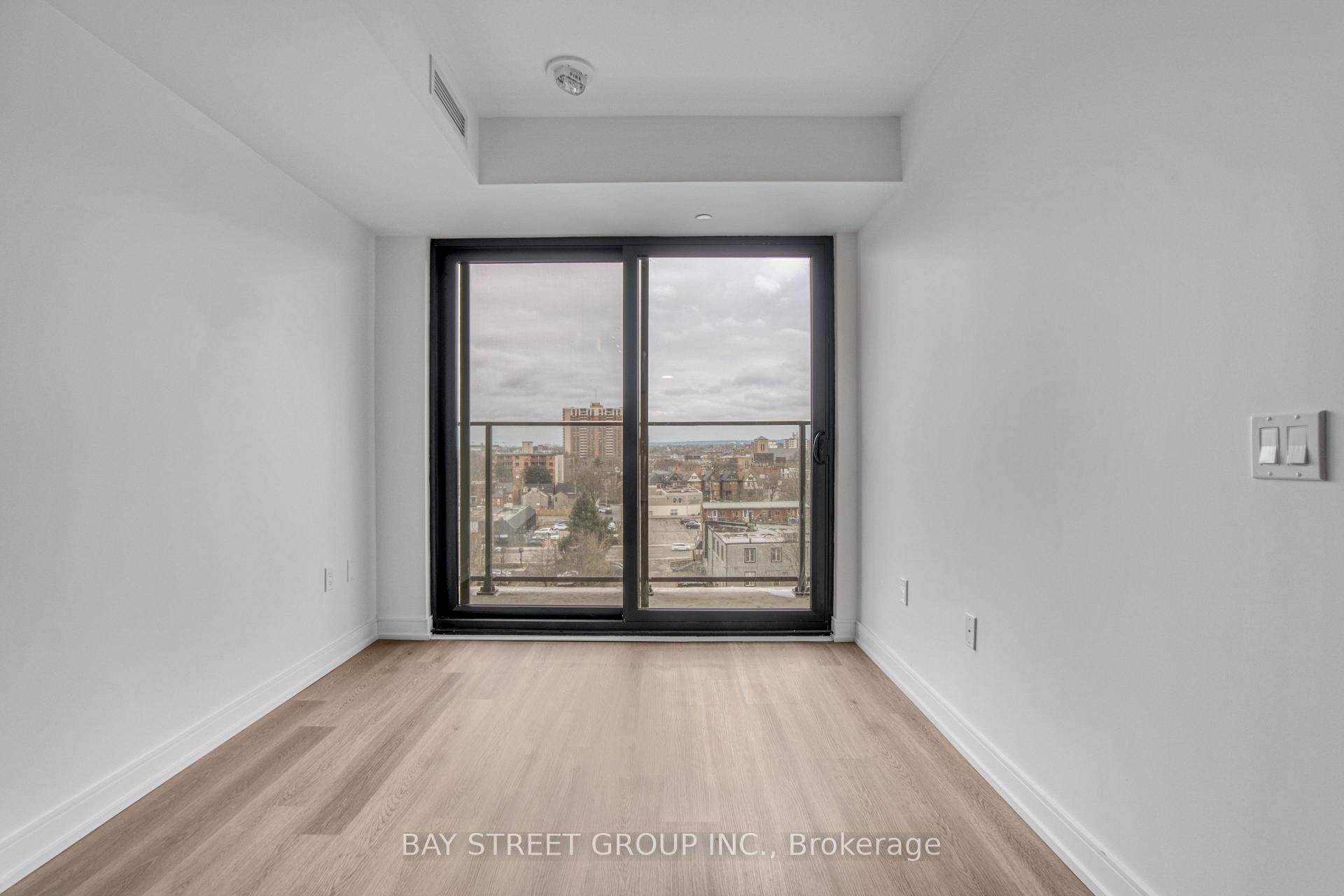 Photo 12 of Unit 826, 1 Jarvis Street E, Hamilton, Beasley — HOMEH