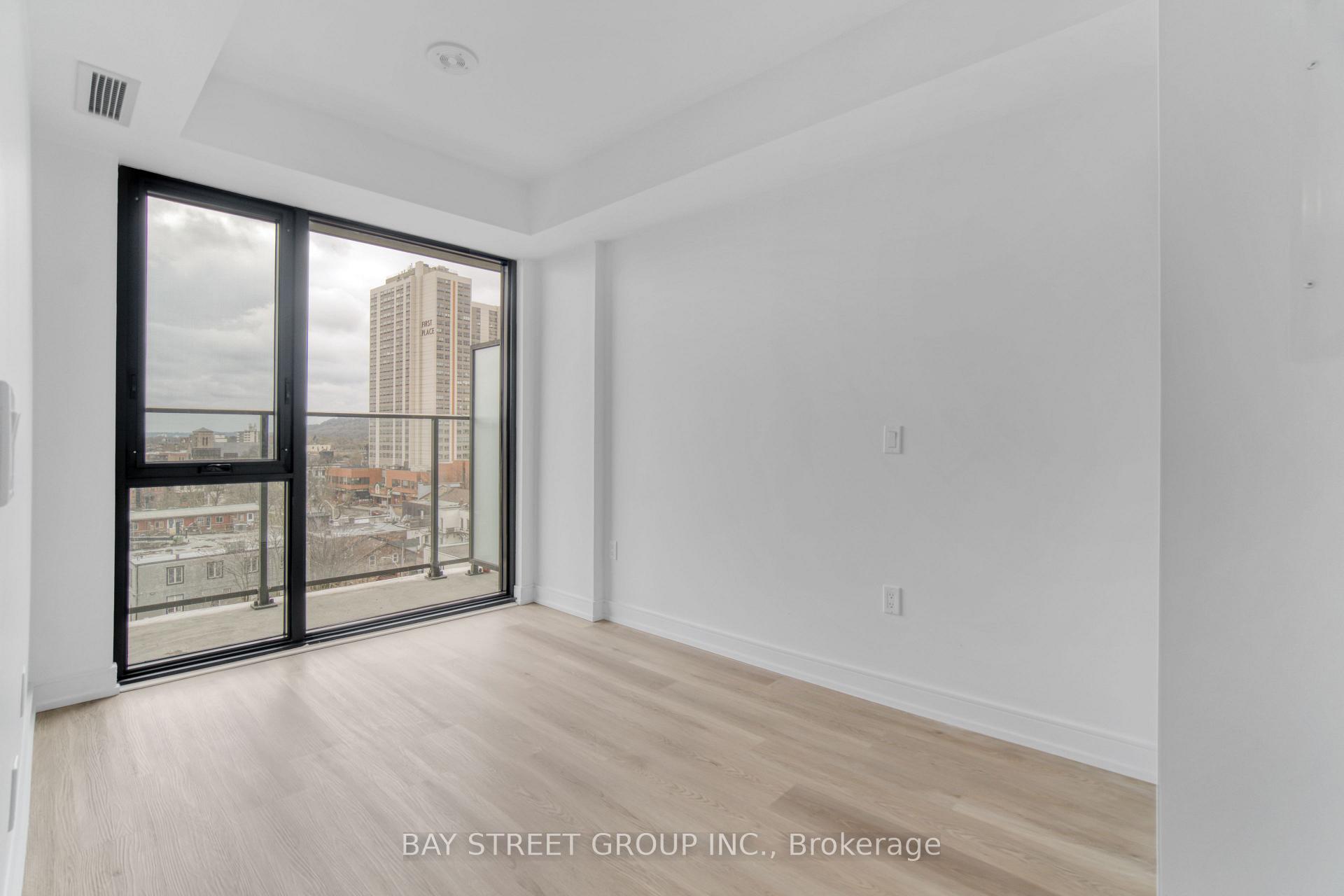 Photo 18 of Unit 826, 1 Jarvis Street E, Hamilton, Beasley — HOMEH