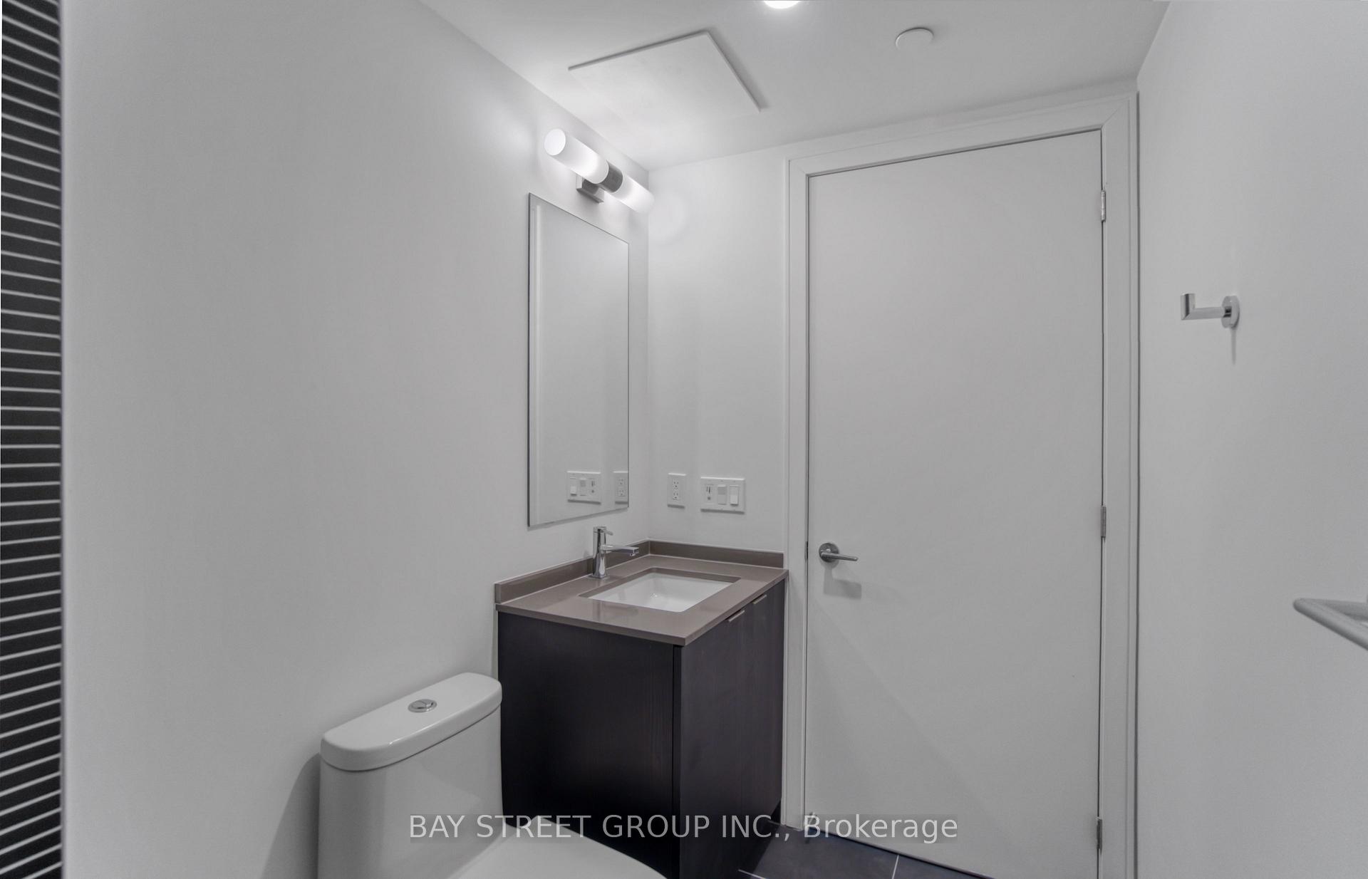 Photo 22 of Unit 826, 1 Jarvis Street E, Hamilton, Beasley — HOMEH