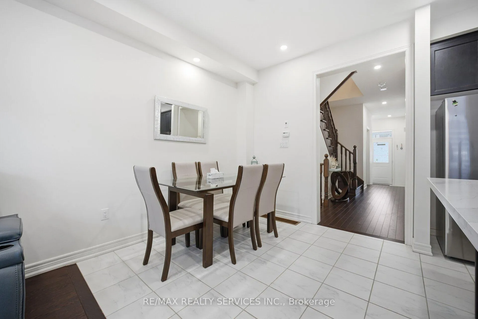 Photo 13 of 127 Adventura Road, Brampton, Northwest Brampton — HOMEH