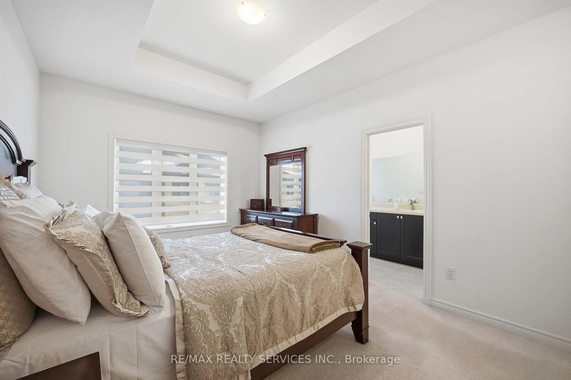 Photo 22 of 127 Adventura Road, Brampton, Northwest Brampton — HOMEH