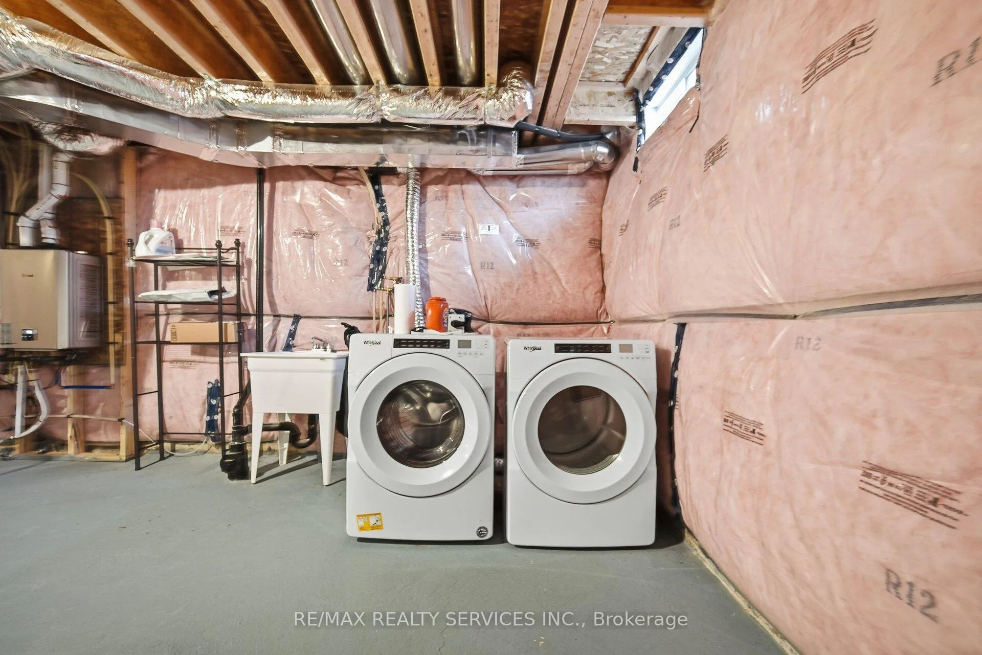Photo 36 of 127 Adventura Road, Brampton, Northwest Brampton — HOMEH