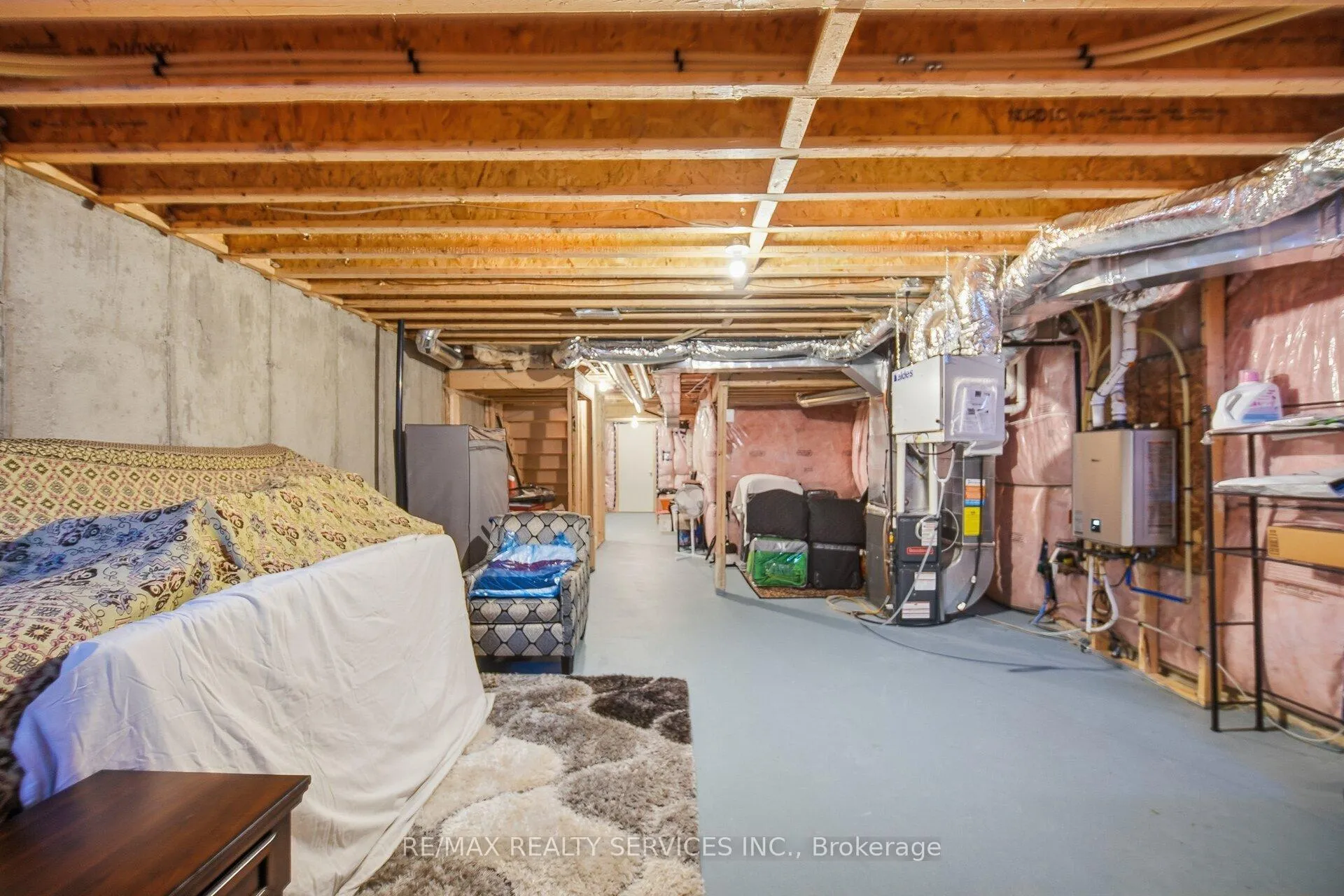 Photo 37 of 127 Adventura Road, Brampton, Northwest Brampton — HOMEH