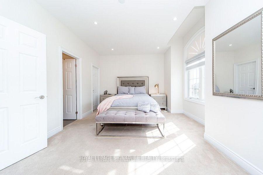 Photo 19 of 37 Royal West Drive, Brampton, Credit Valley — HOMEH
