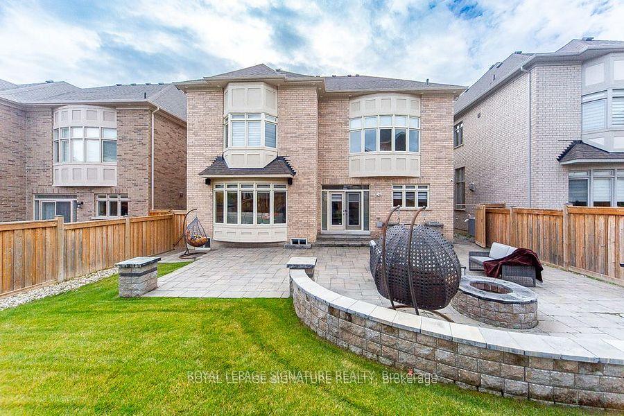 Photo 26 of 37 Royal West Drive, Brampton, Credit Valley — HOMEH