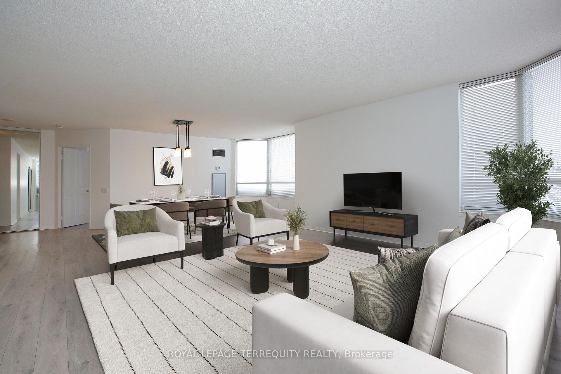 Photo 3 of Unit 310, 110 Promenade Circle, Vaughan, Brownridge — HOMEH