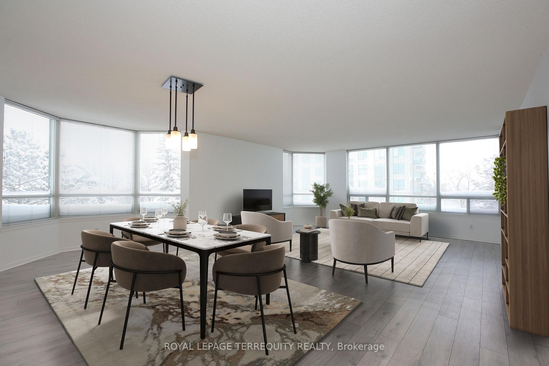 Photo 4 of Unit 310, 110 Promenade Circle, Vaughan, Brownridge — HOMEH