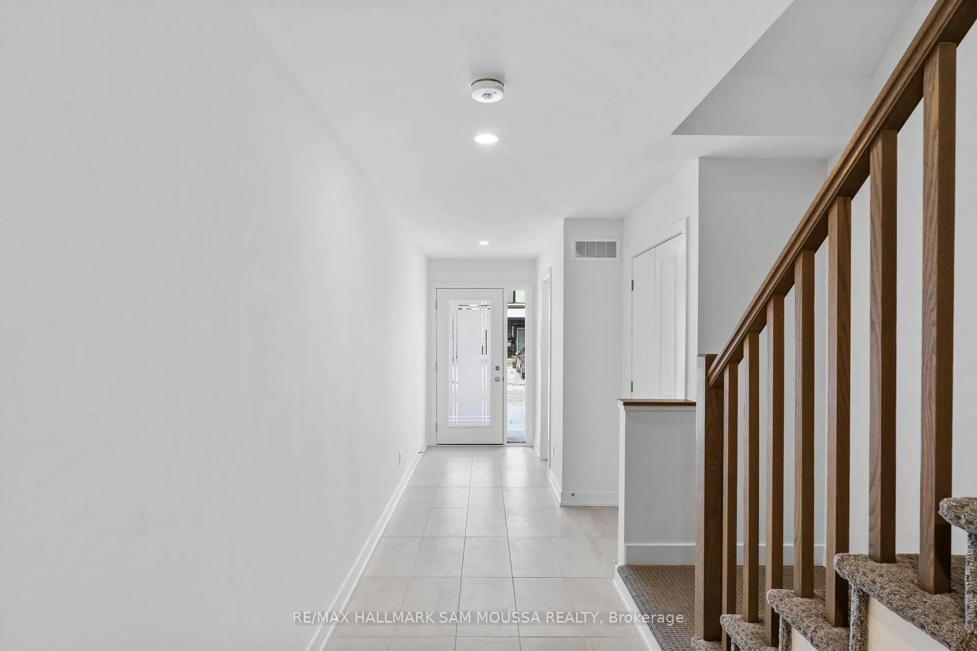 Photo 6 of 145 Lemon Leaf Lane, Ottawa, Leitrim — HOMEH