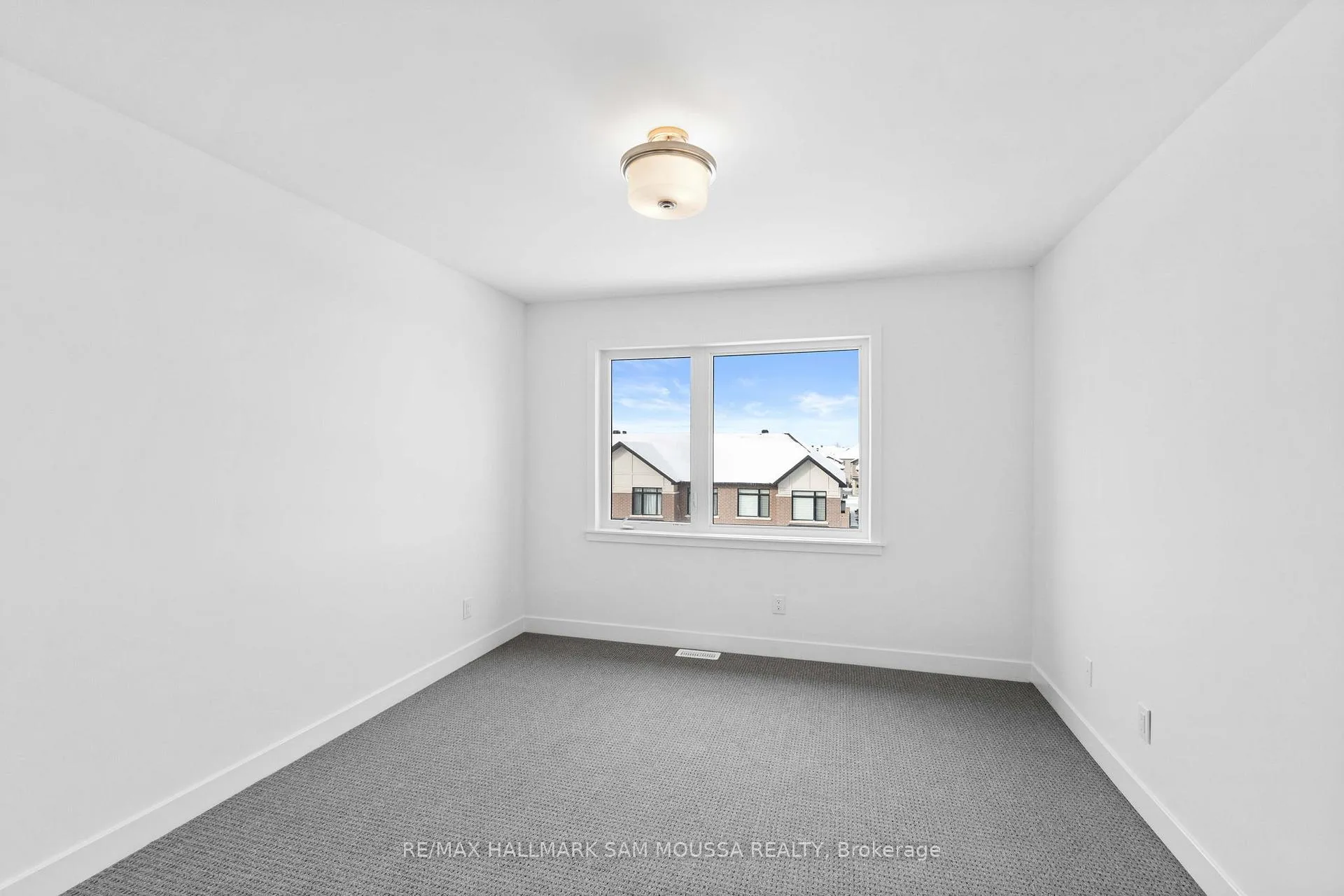 Photo 26 of 145 Lemon Leaf Lane, Ottawa, Leitrim — HOMEH