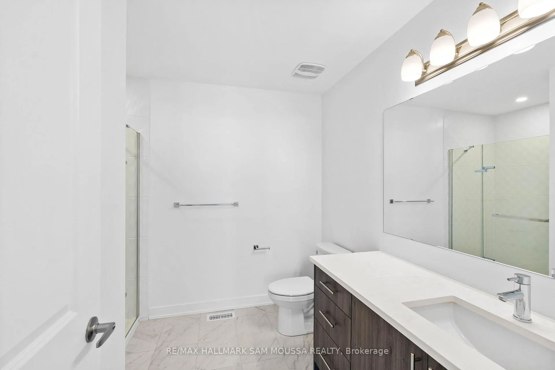 Photo 29 of 145 Lemon Leaf Lane, Ottawa, Leitrim — HOMEH