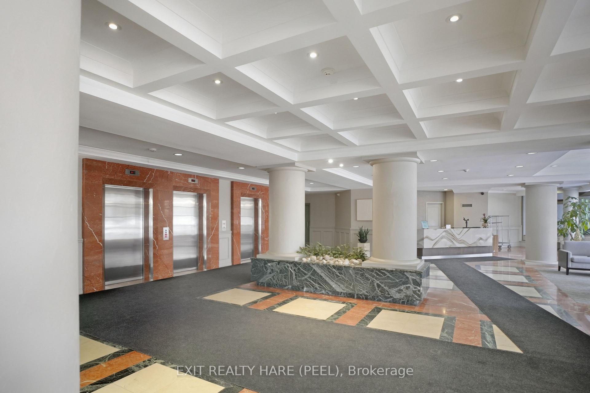 Photo 3 of Unit 618, 11 Townsgate Drive, Vaughan, Crestwood-Springfarm-Yorkhill — HOMEH