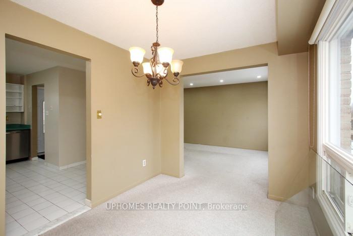 Photo 6 of 35 Northgate Boulevard, Brampton, Westgate — HOMEH